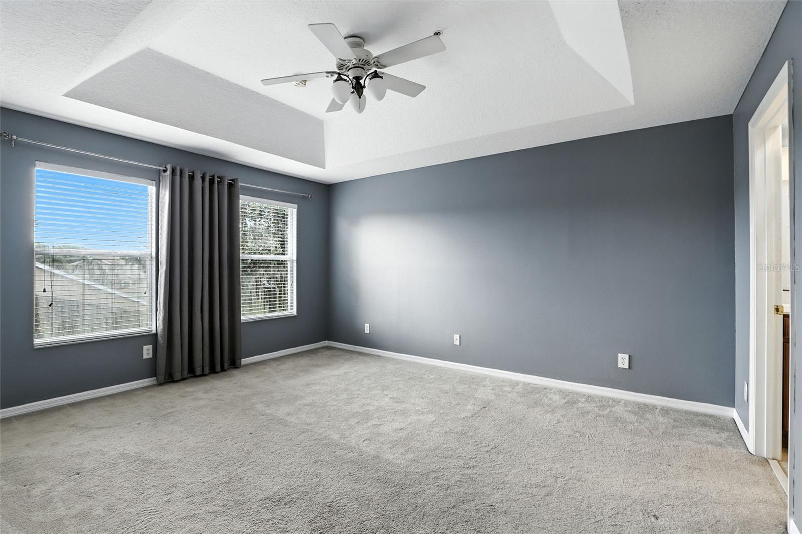 585 CRUZ BAY CIR