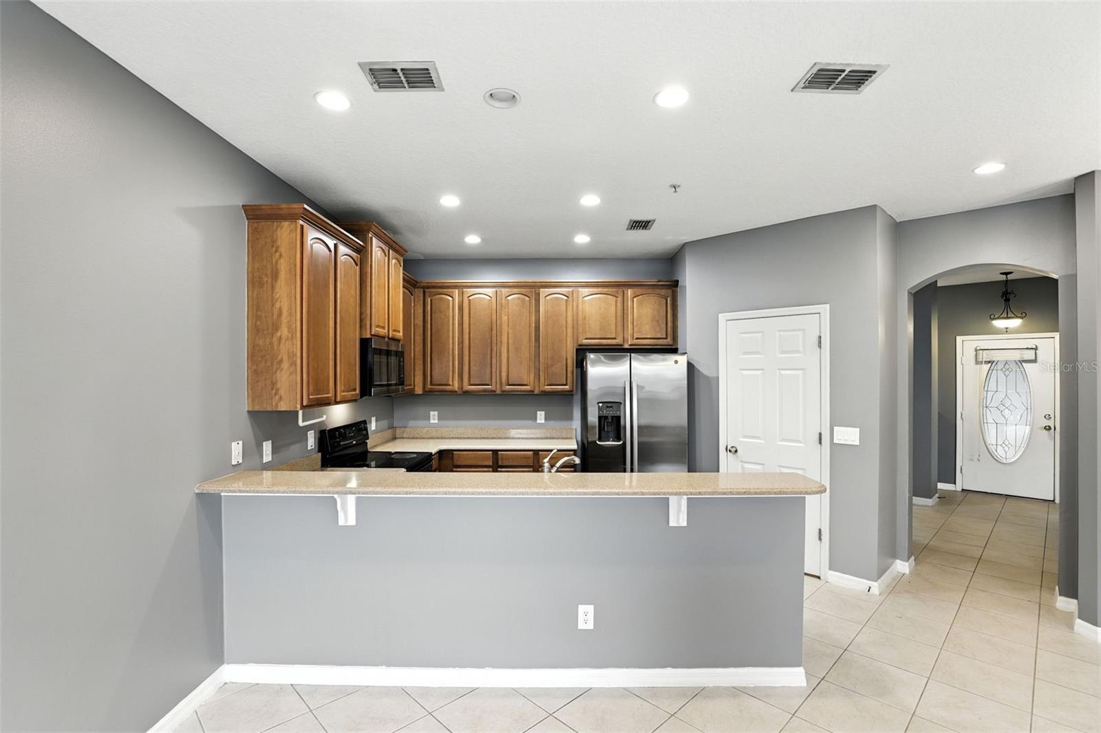 585 CRUZ BAY CIR