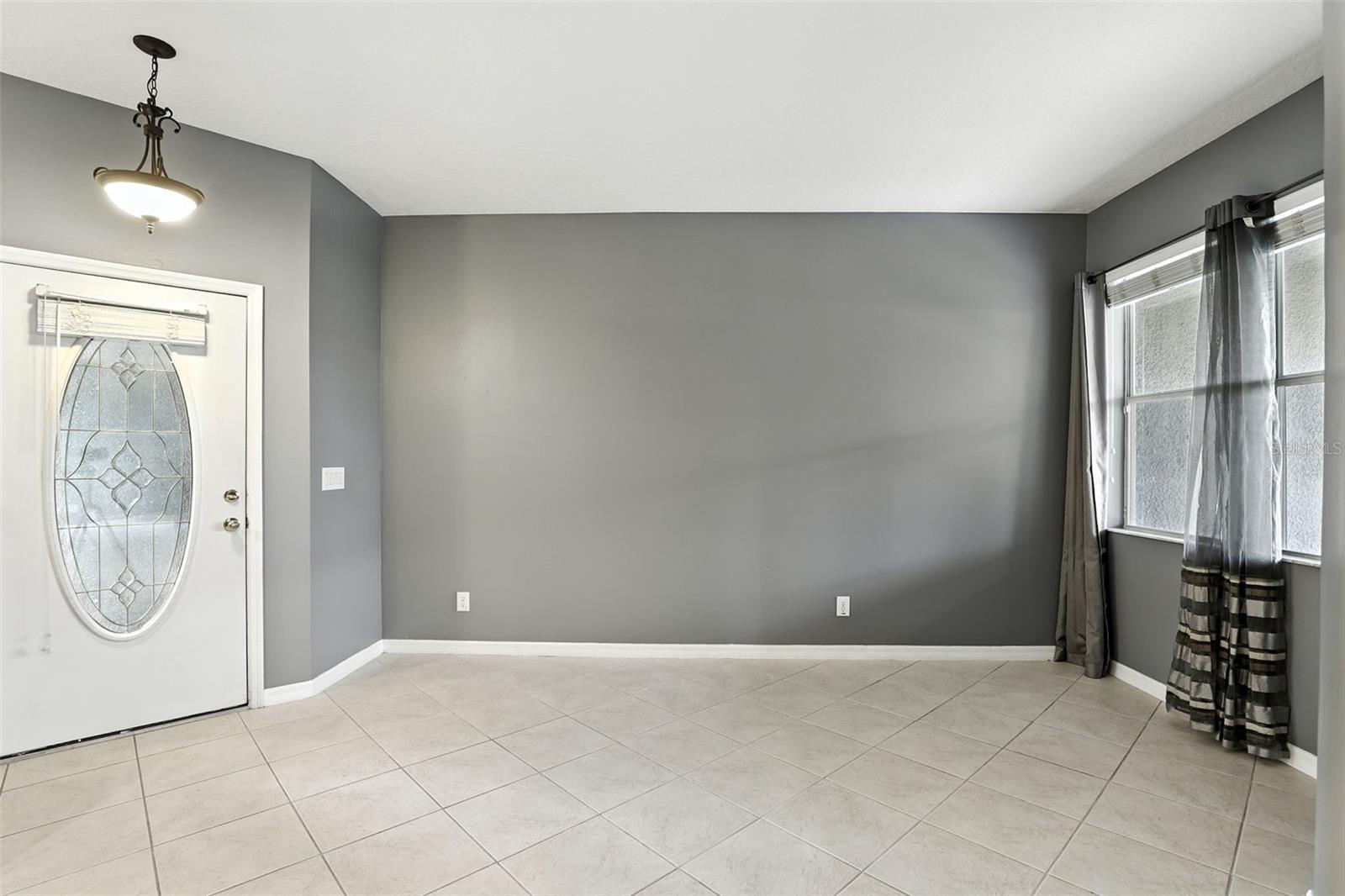 585 CRUZ BAY CIR