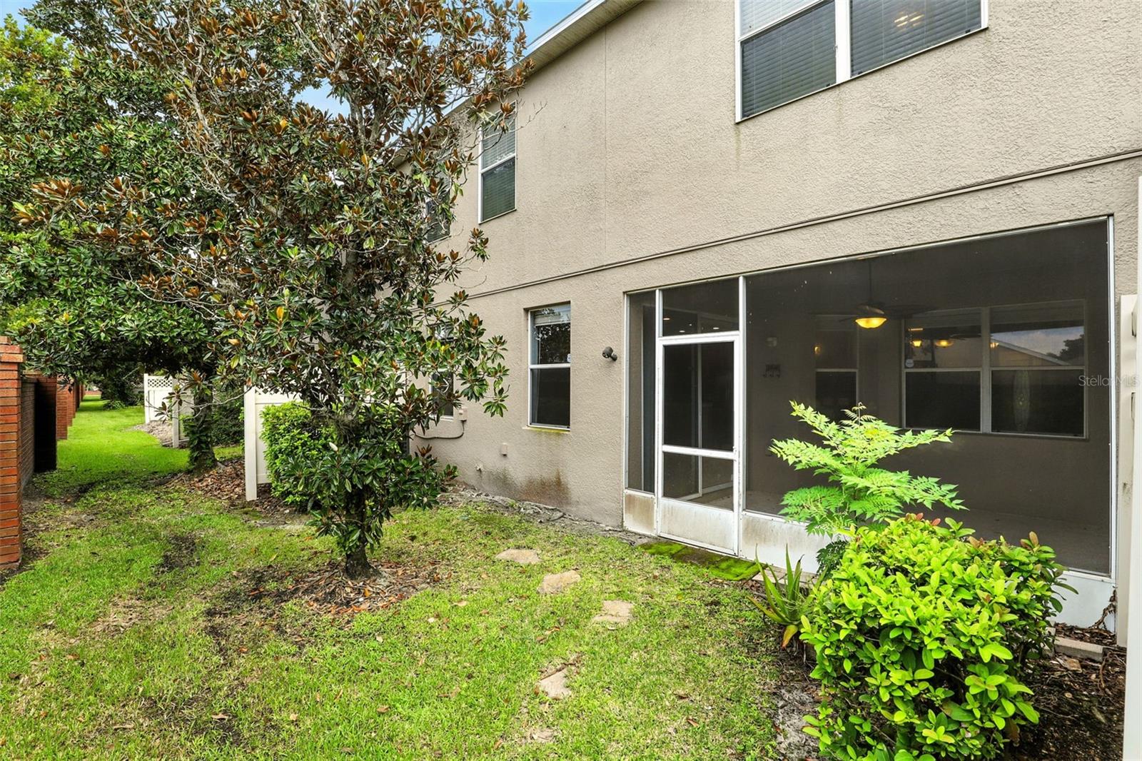 585 CRUZ BAY CIR