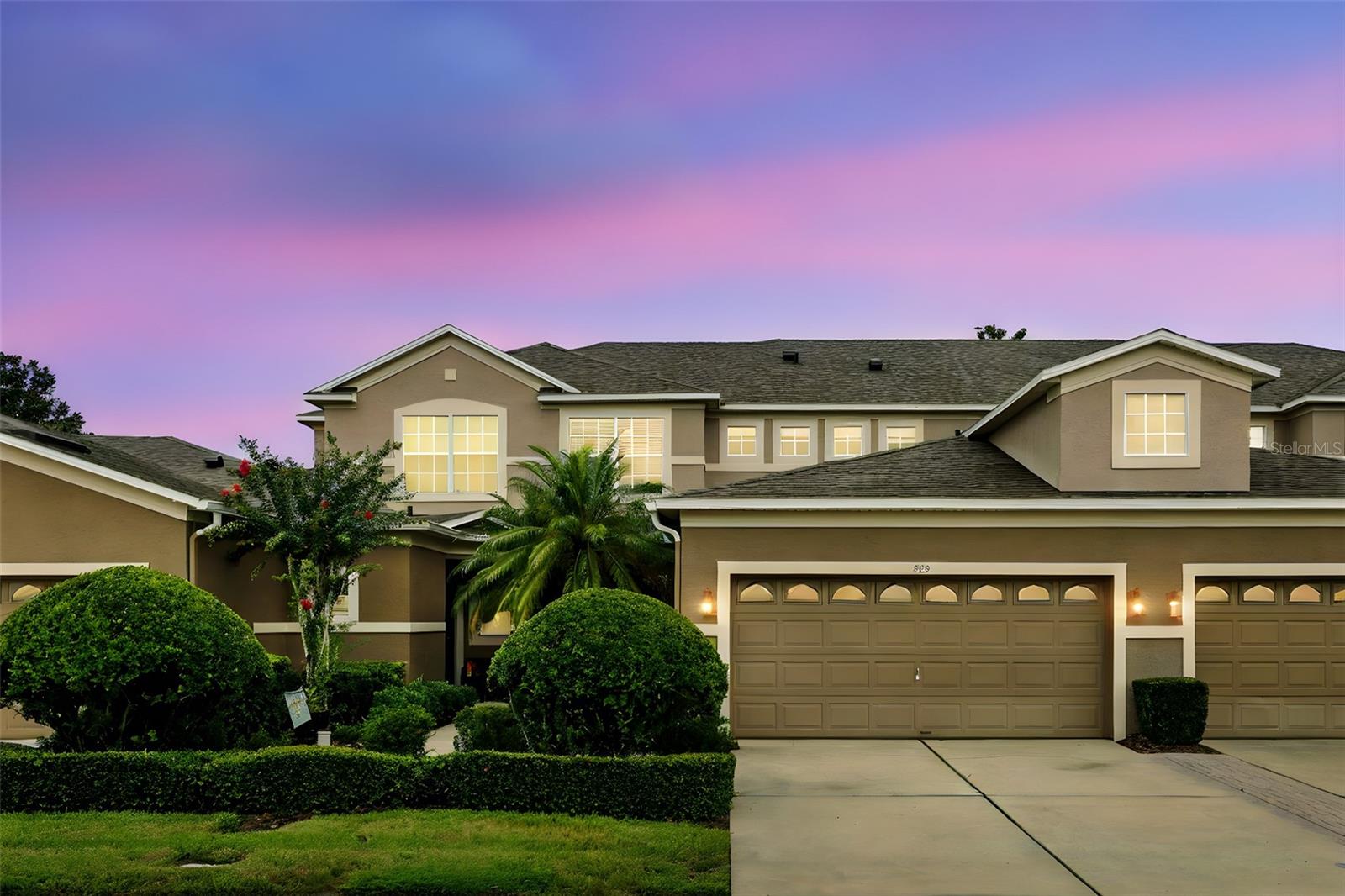 585 CRUZ BAY CIR
