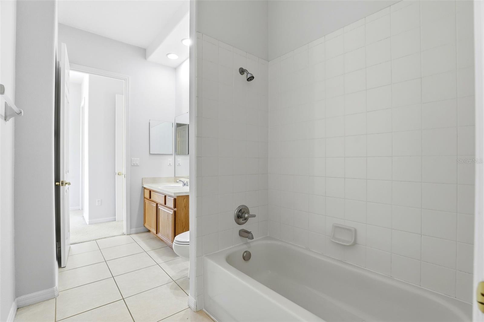 16368 TUDOR GROVE DR