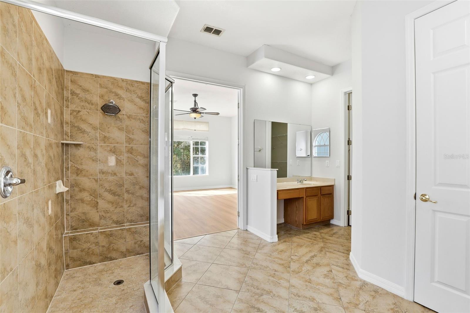 16368 TUDOR GROVE DR