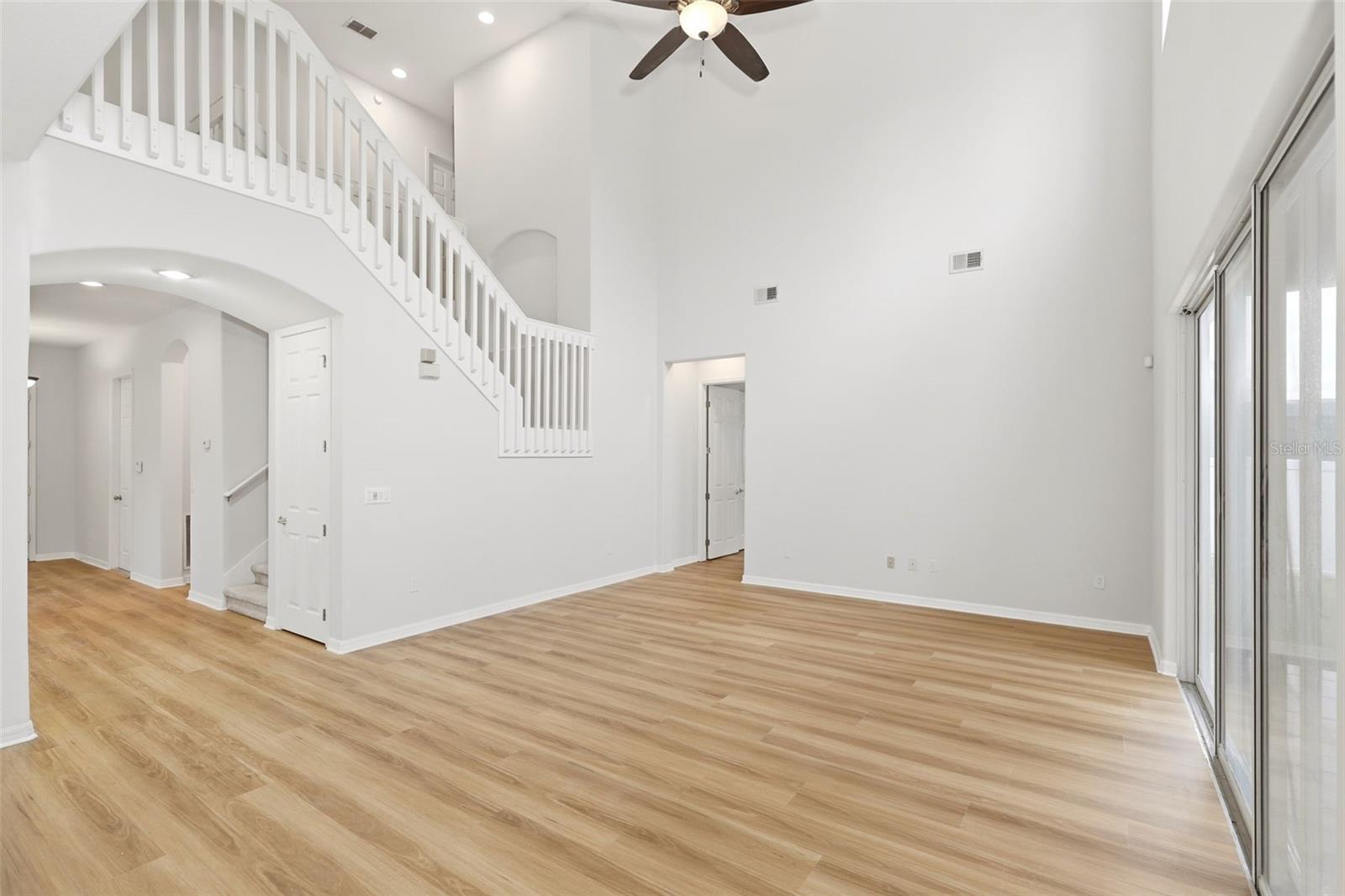 16368 TUDOR GROVE DR