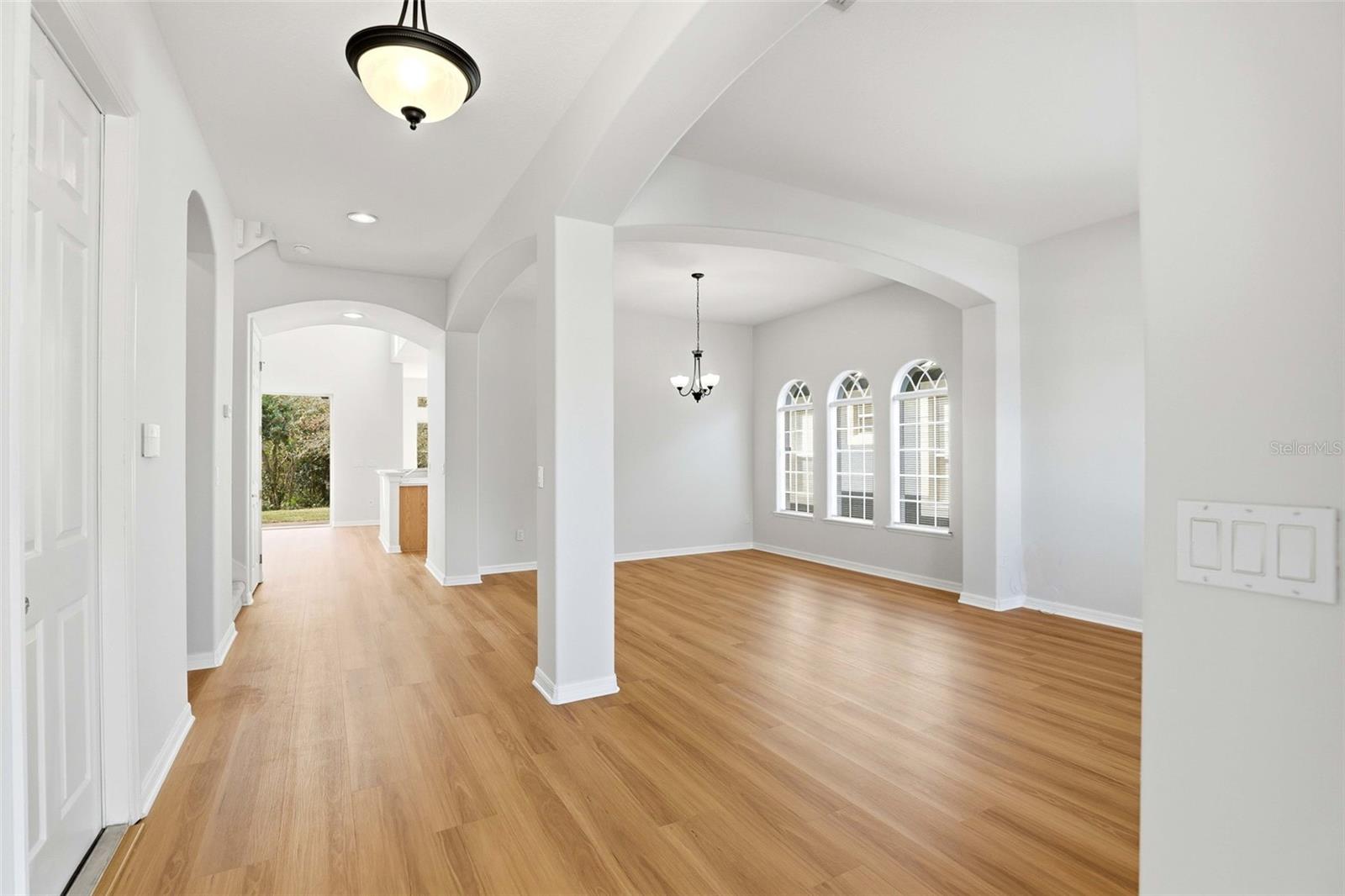 16368 TUDOR GROVE DR