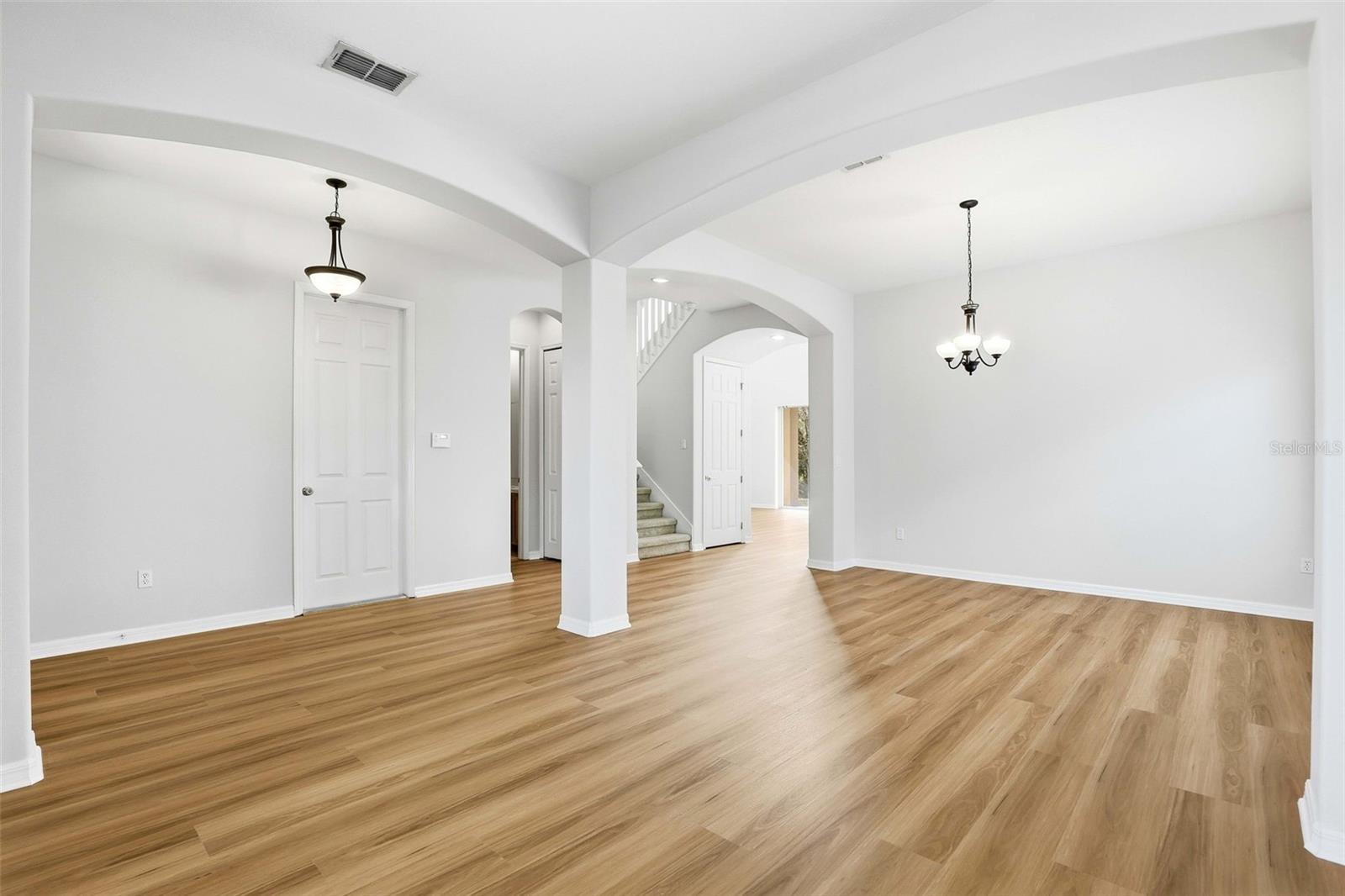 16368 TUDOR GROVE DR