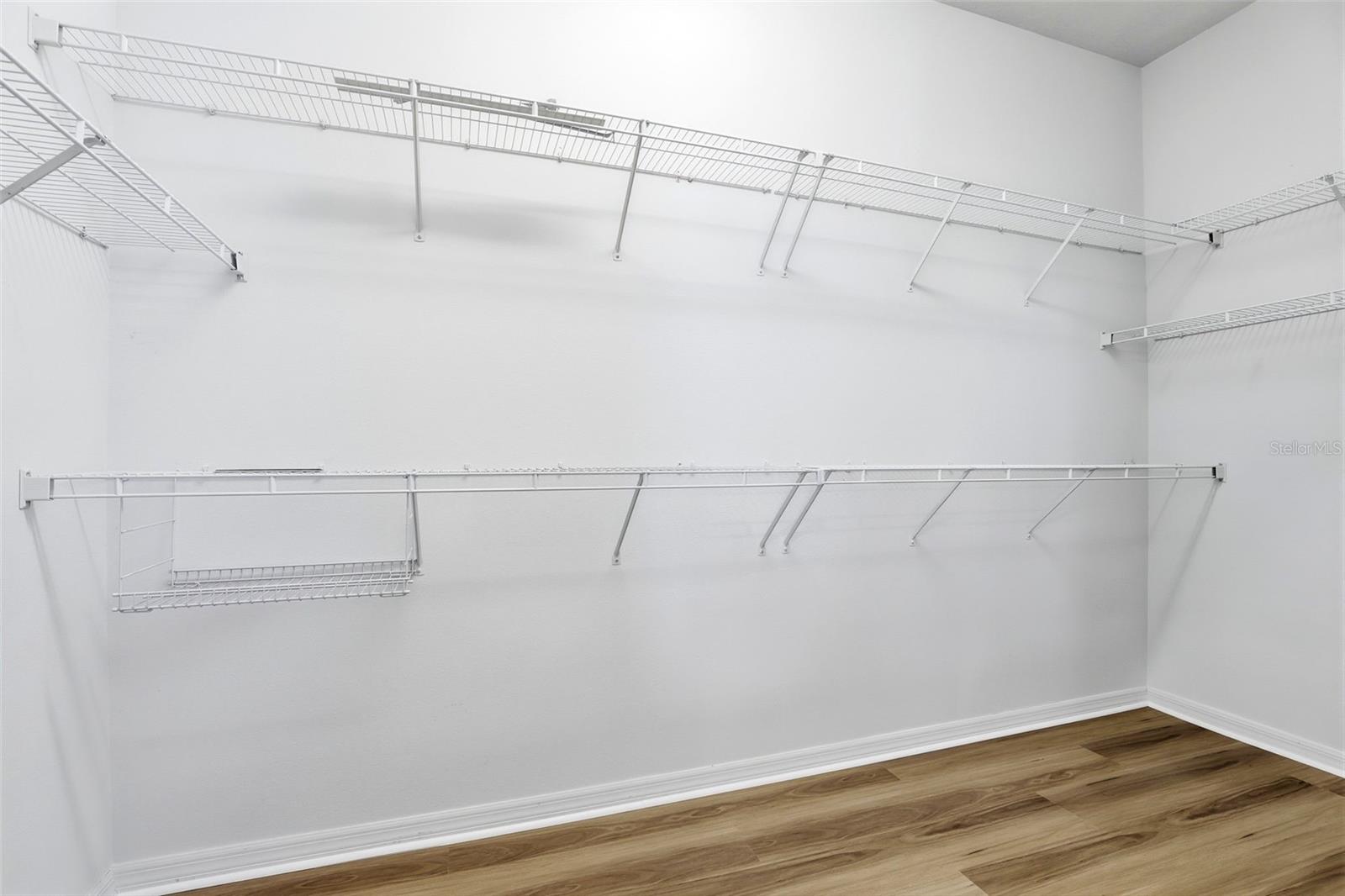 16368 TUDOR GROVE DR