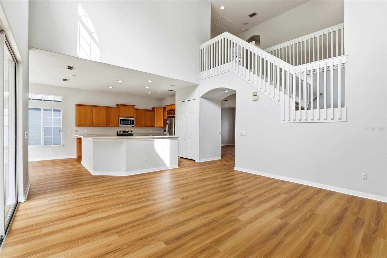 16368 TUDOR GROVE DR