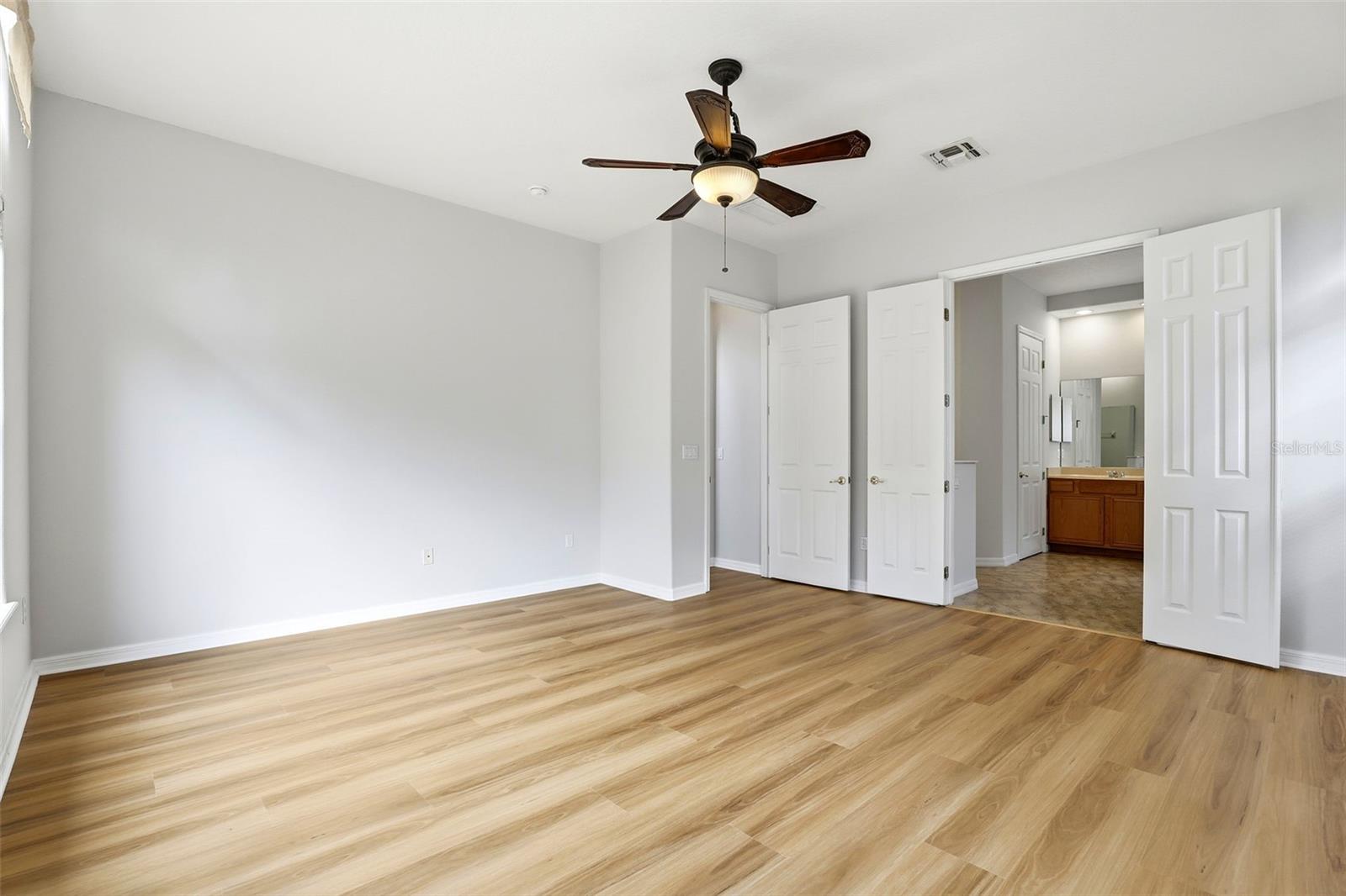 16368 TUDOR GROVE DR