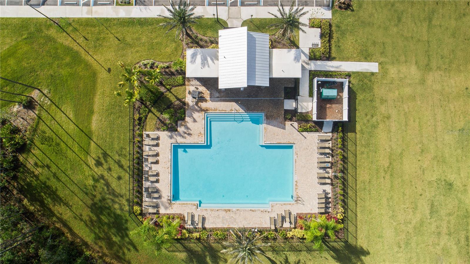 5131 MAGNOLIA PALM DR