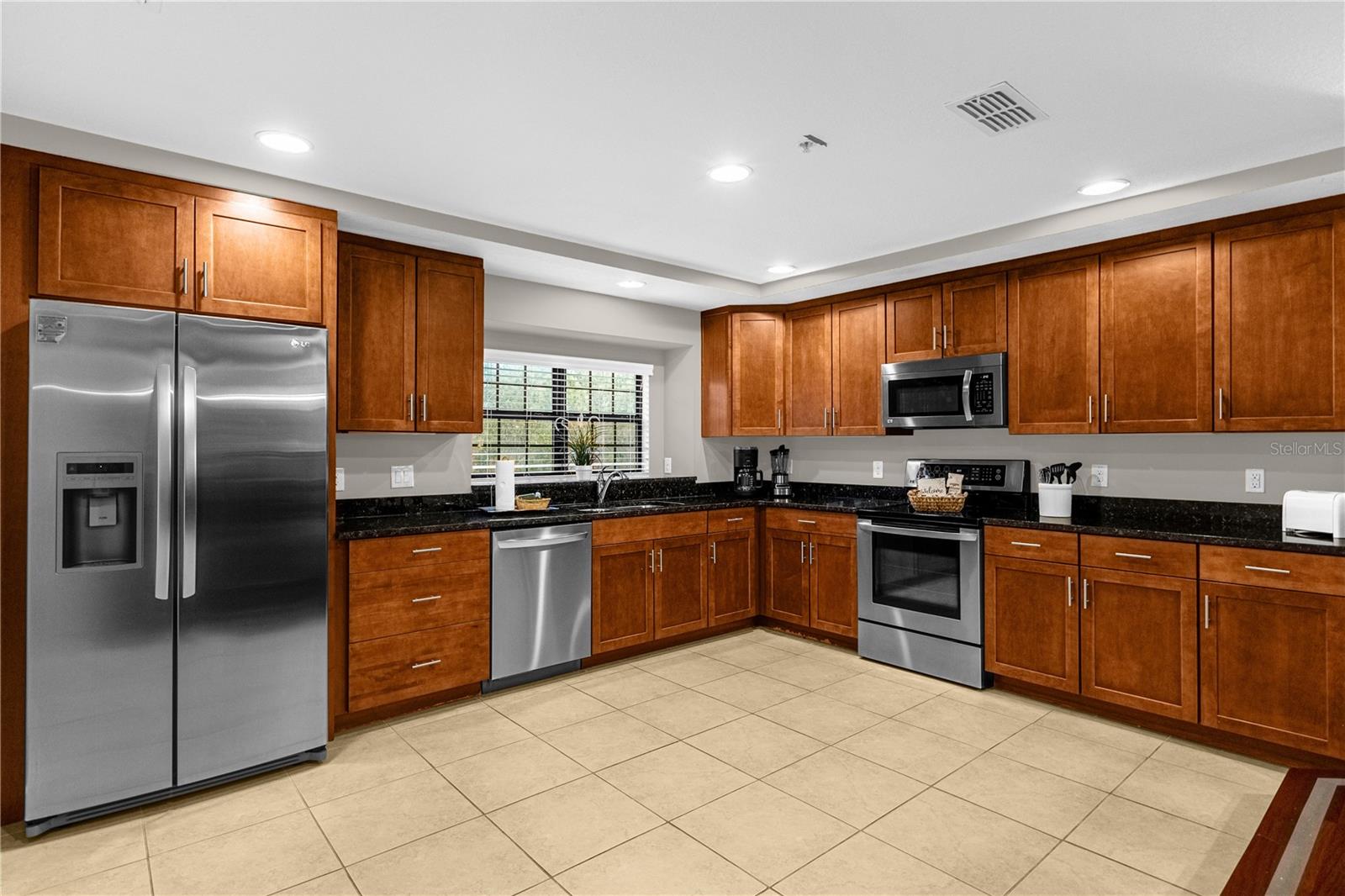8507 KEDIAMAN AVE #8507