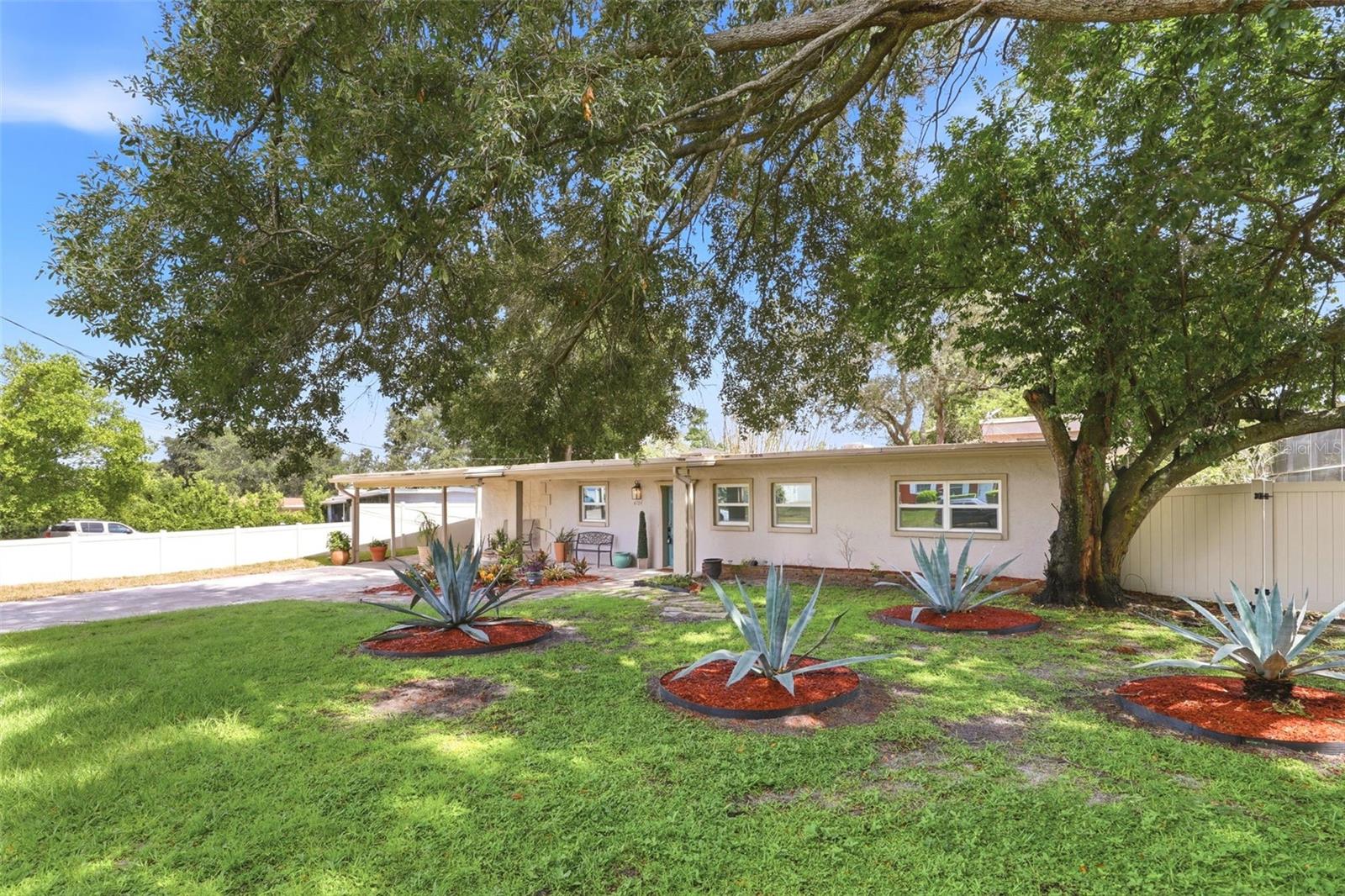 6714 NINA ROSA DR #A