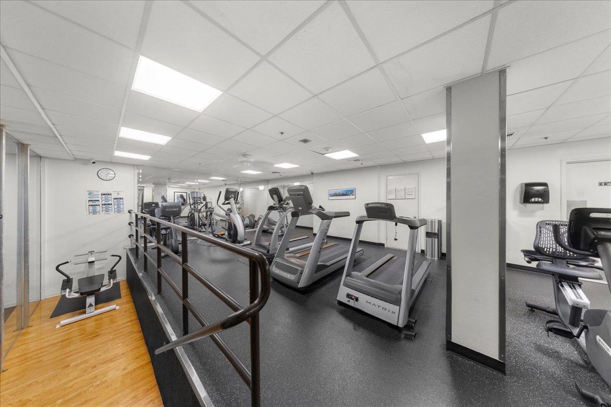 40 N Interstate Hwy 35 Unit: 6B3