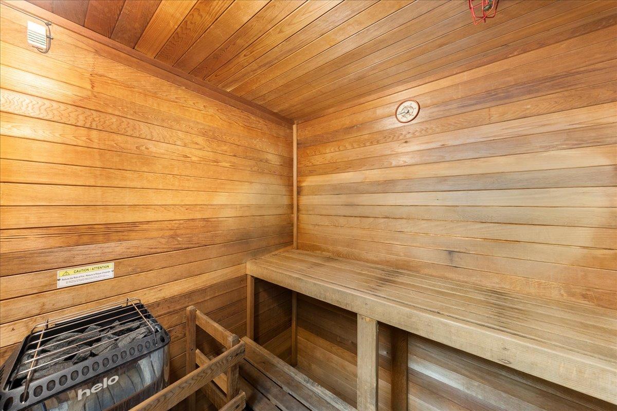 40 N Interstate Hwy 35 Unit: 6B3