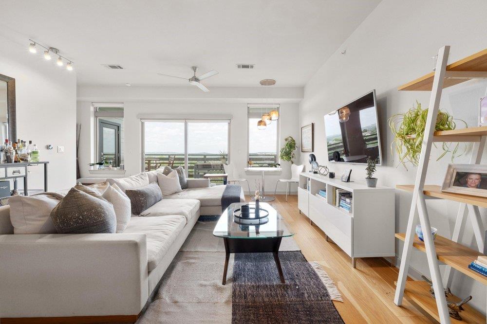 3600 S Lamar BLVD # 407