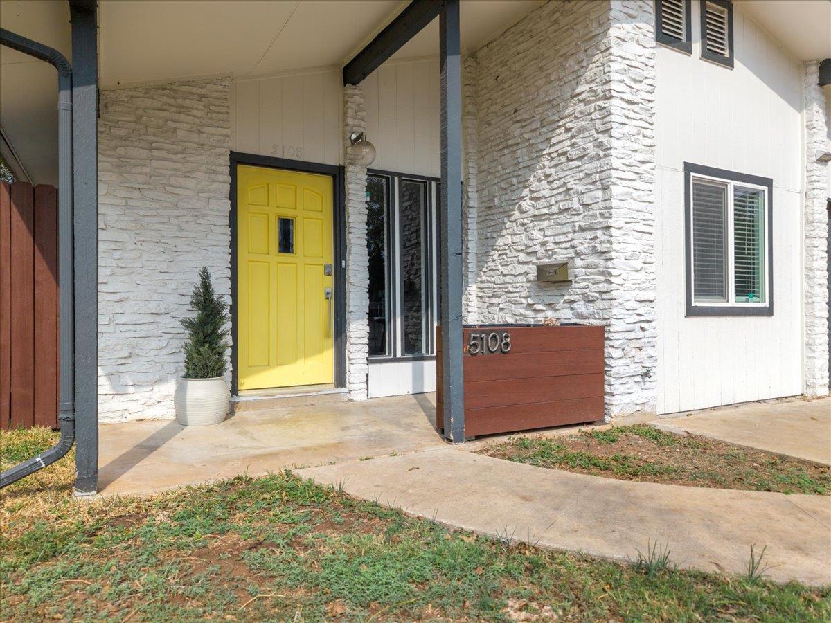 5108 Emerald Forest DR