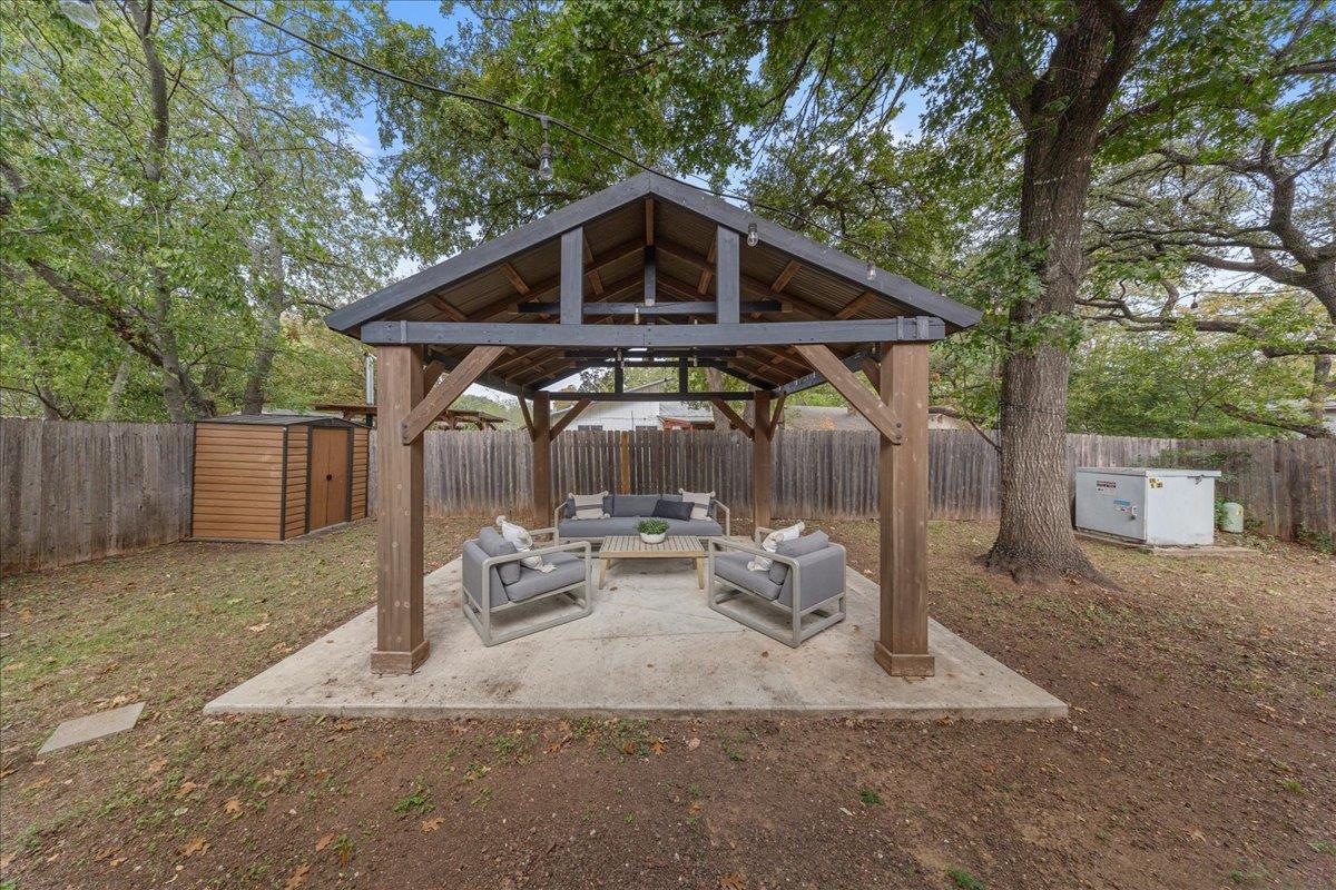 5108 Emerald Forest DR