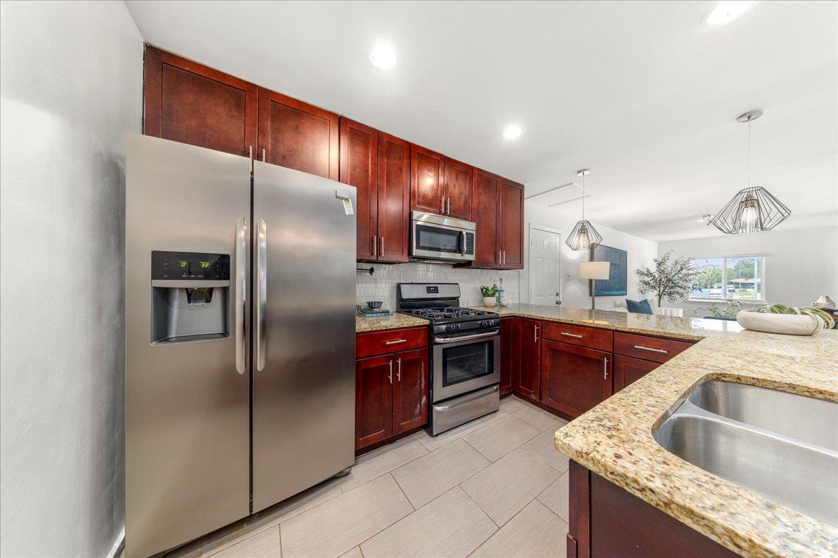 5108 Emerald Forest DR