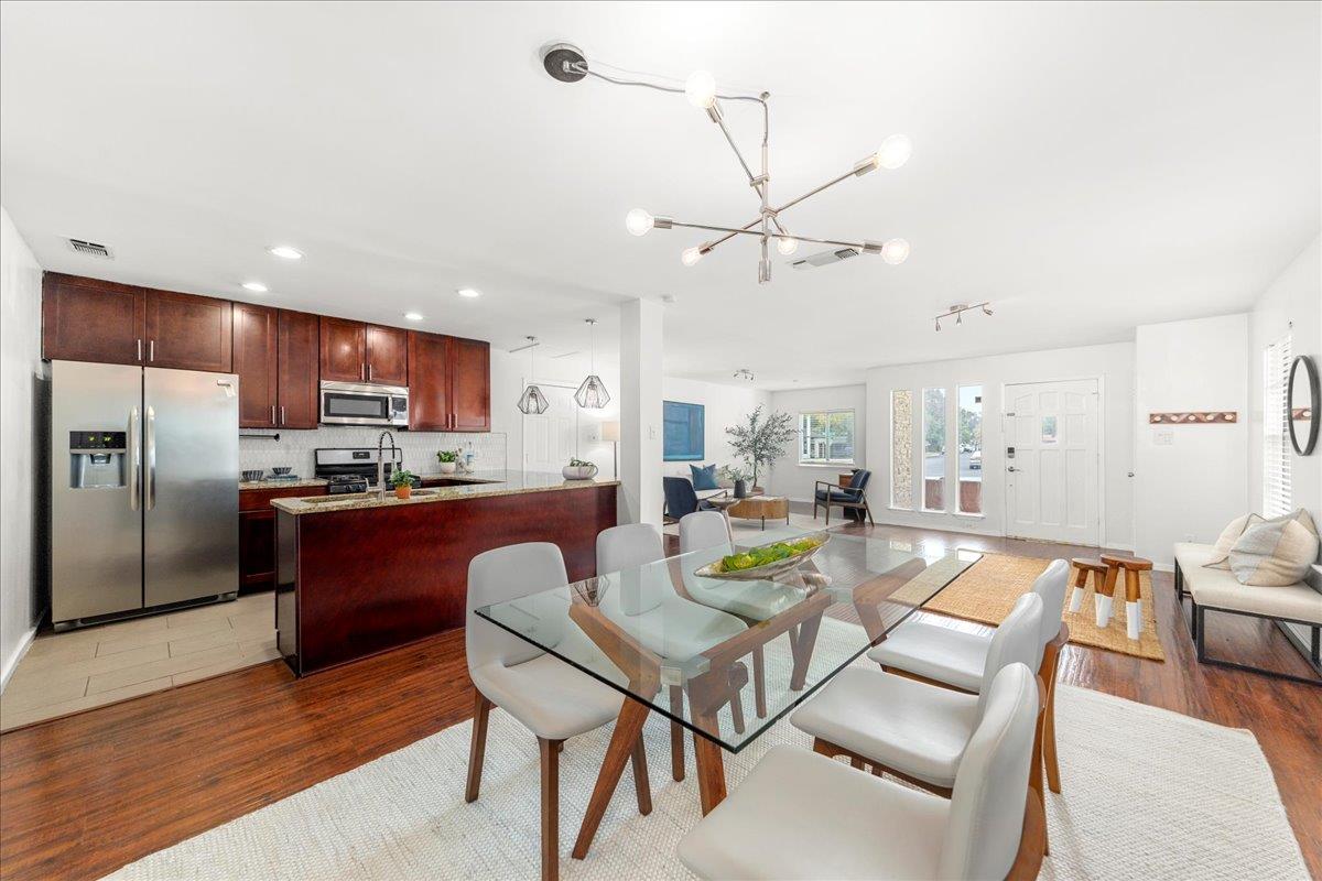 5108 Emerald Forest DR