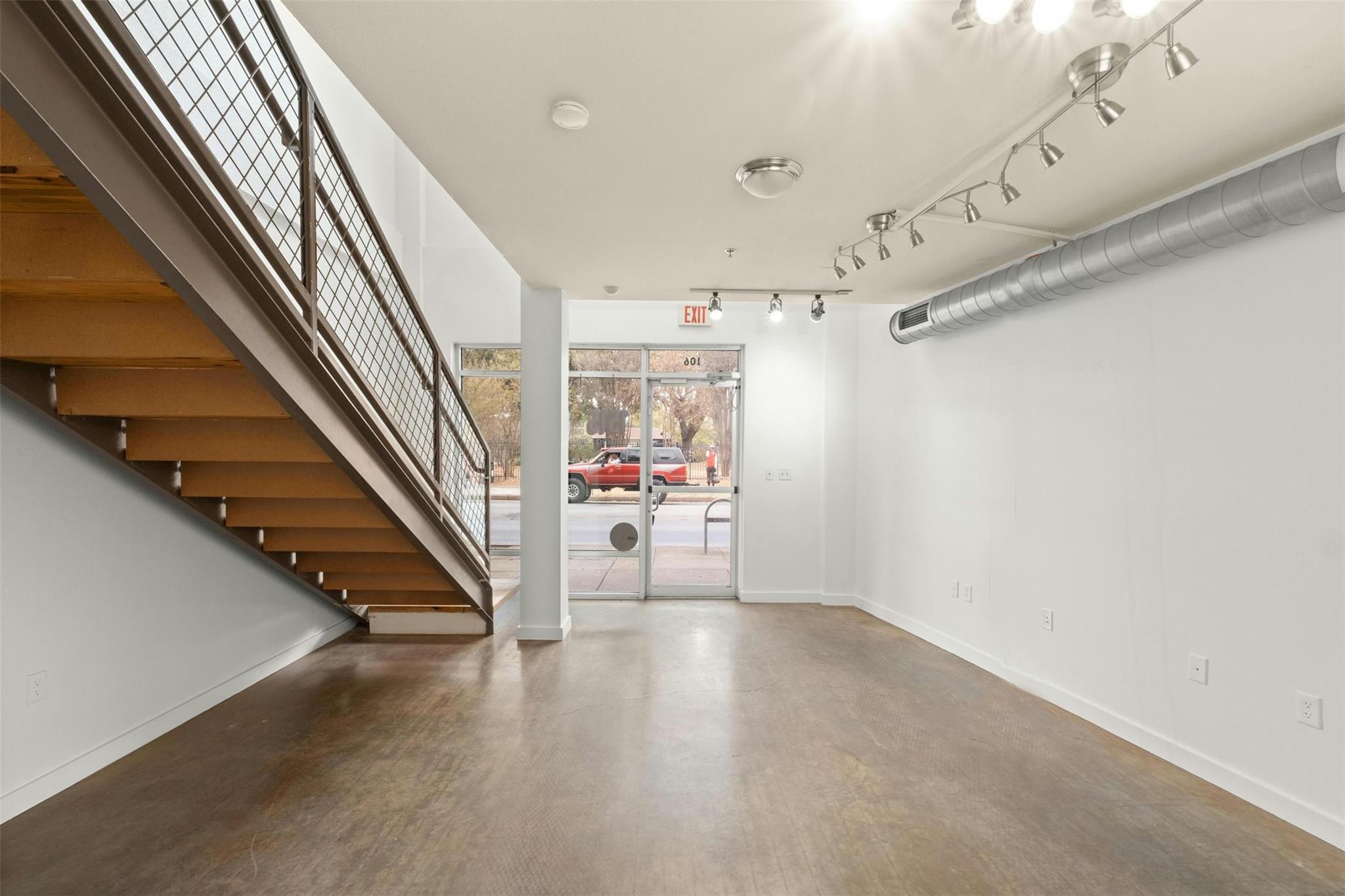 1601 E Cesar Chavez ST # 106