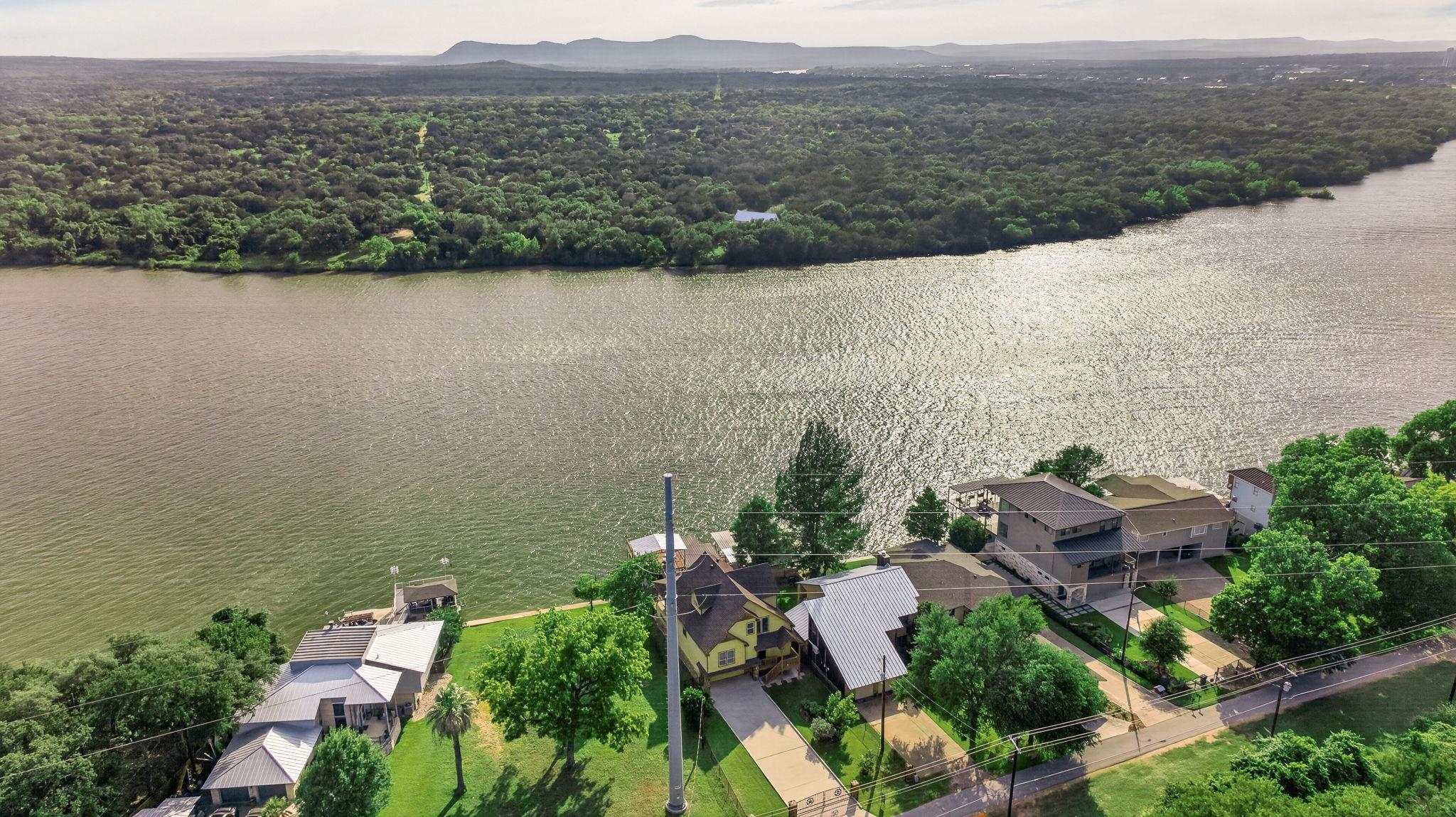 1002 Scenic LOOP