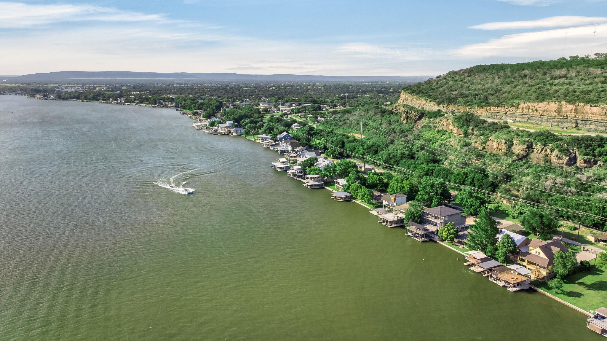 1002 Scenic LOOP