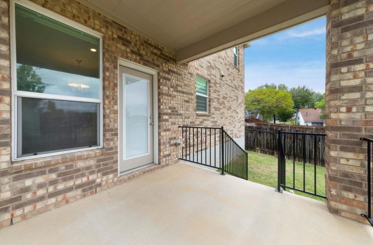 803 Sandhill DR