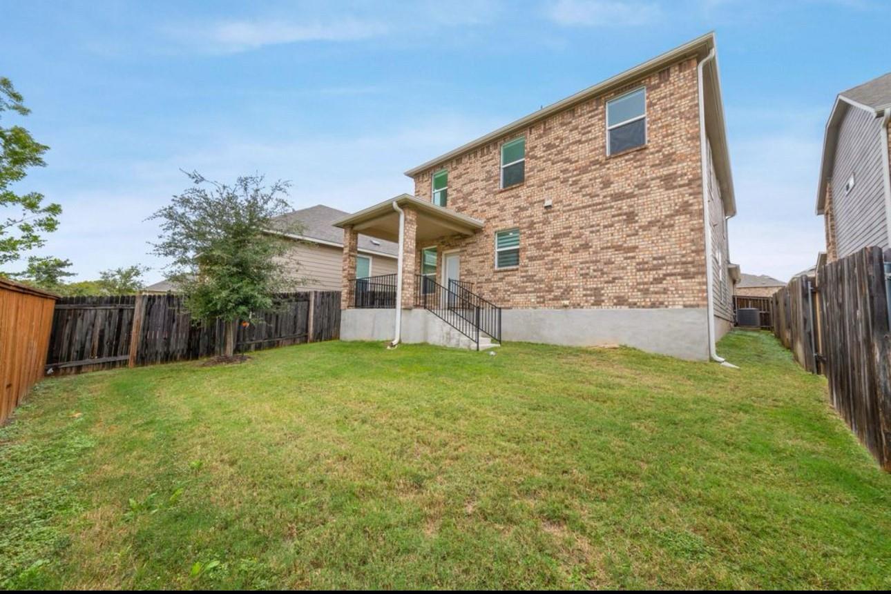 803 Sandhill DR