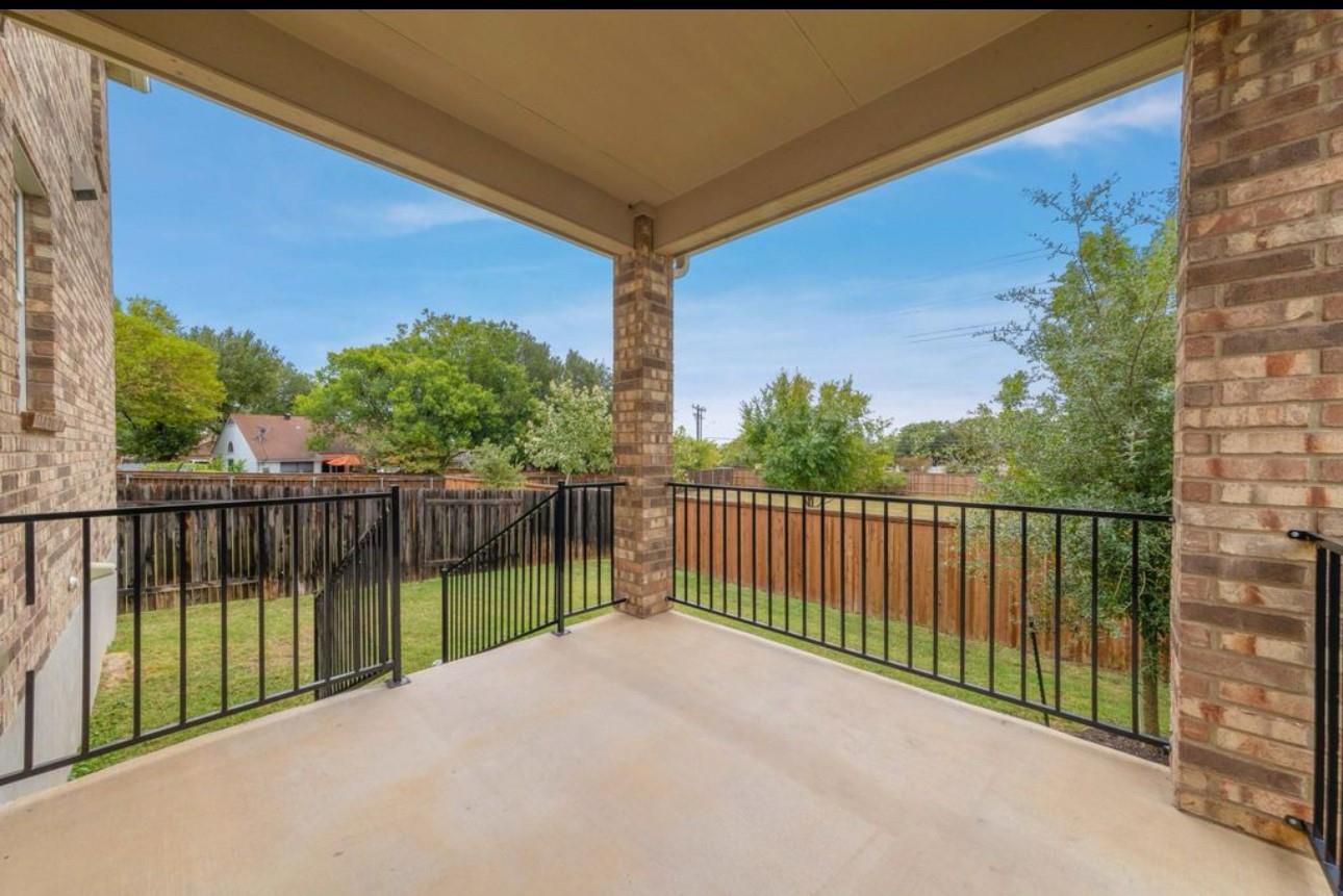 803 Sandhill DR