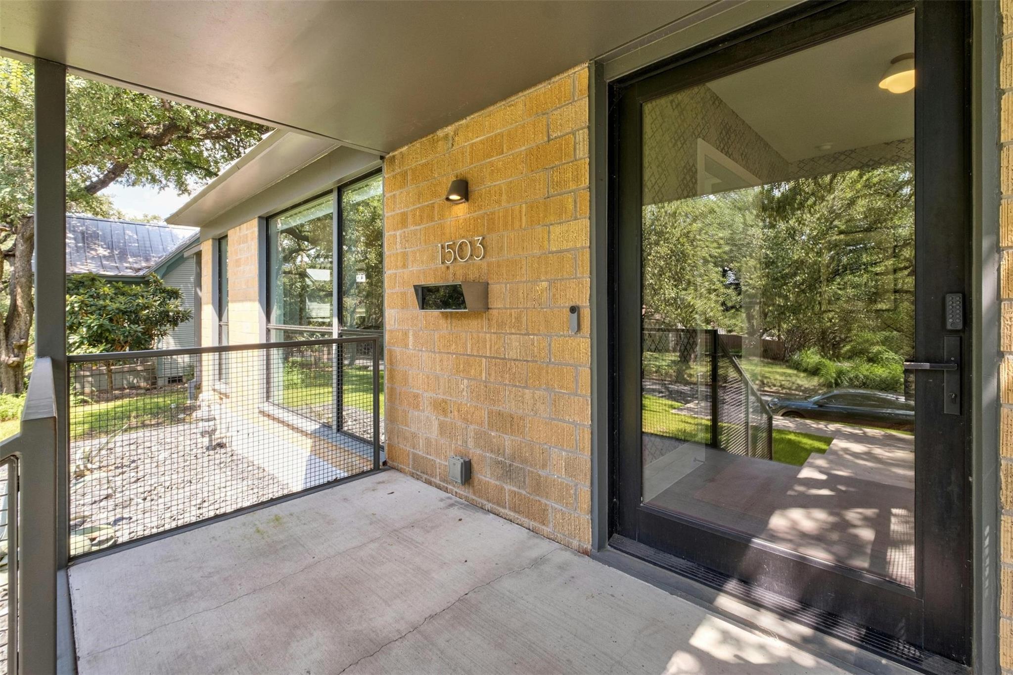 1503 Alameda DR