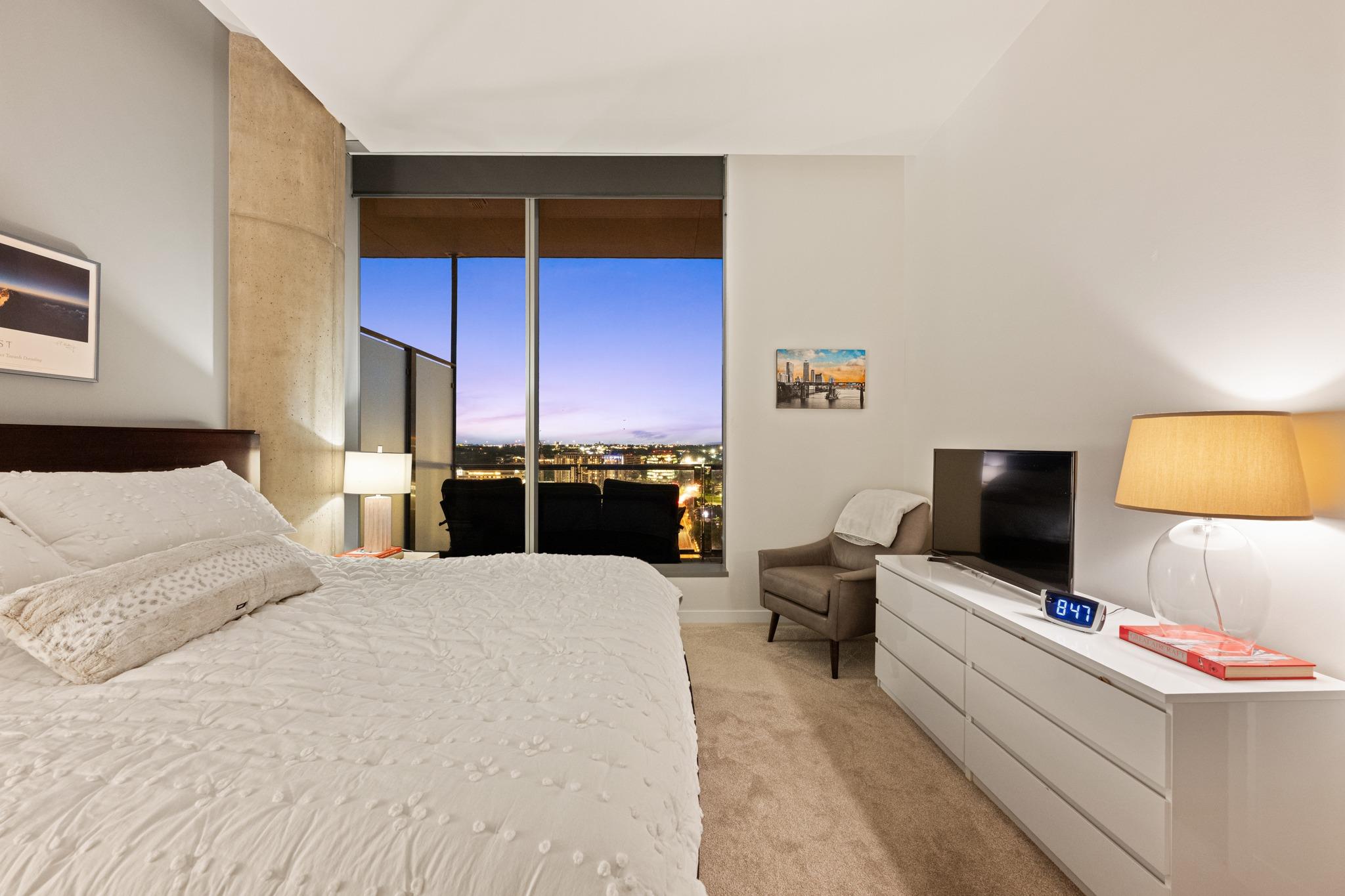 210 Lavaca ST # 1902
