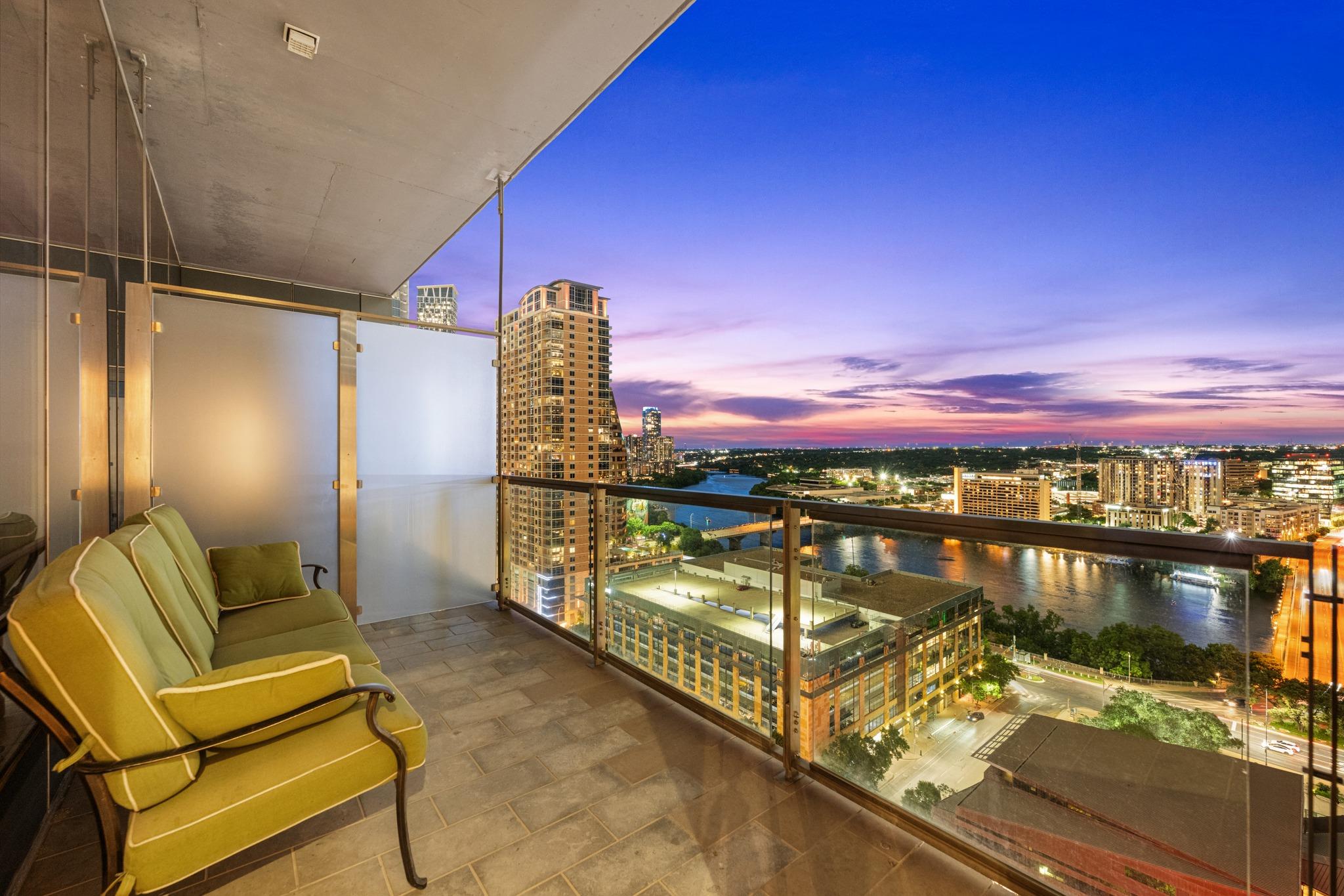 210 Lavaca ST # 1902