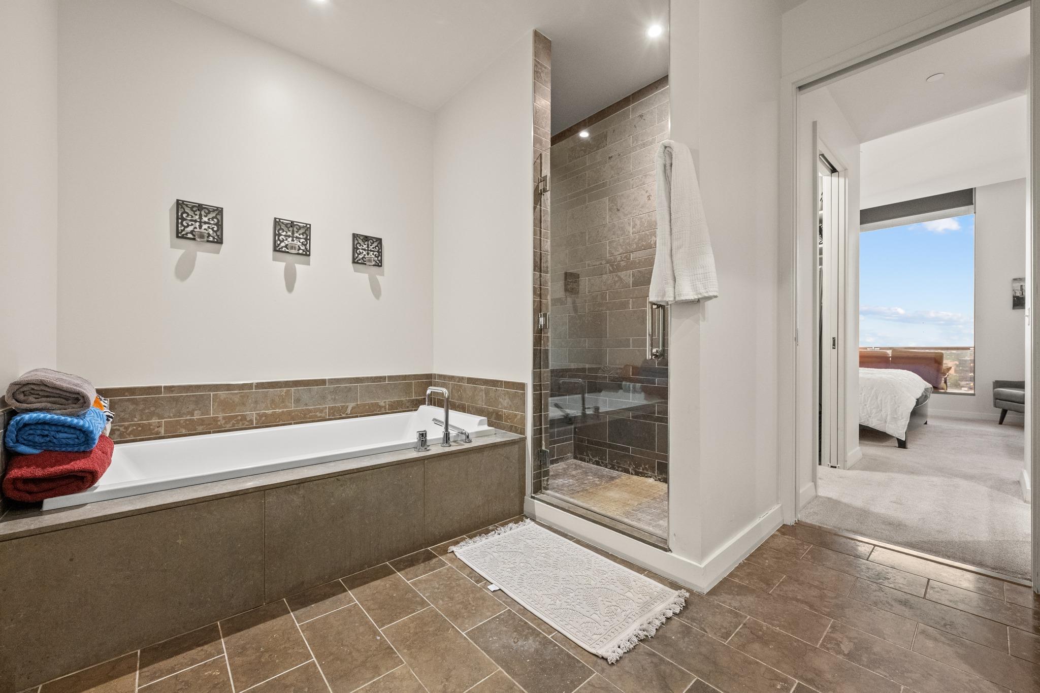 210 Lavaca ST # 1902