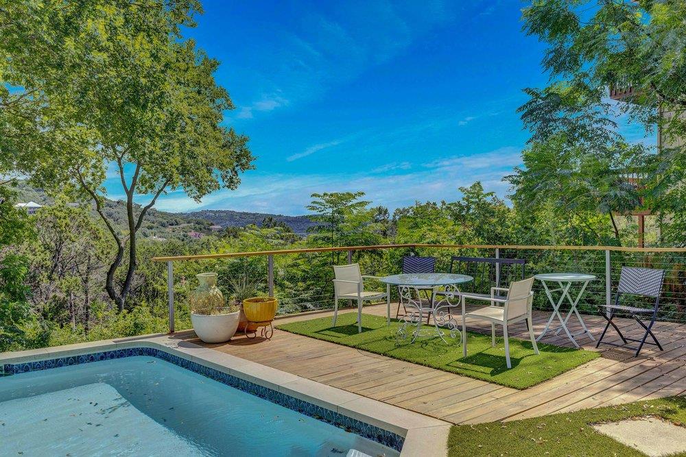 2419 Trail Of Madrones