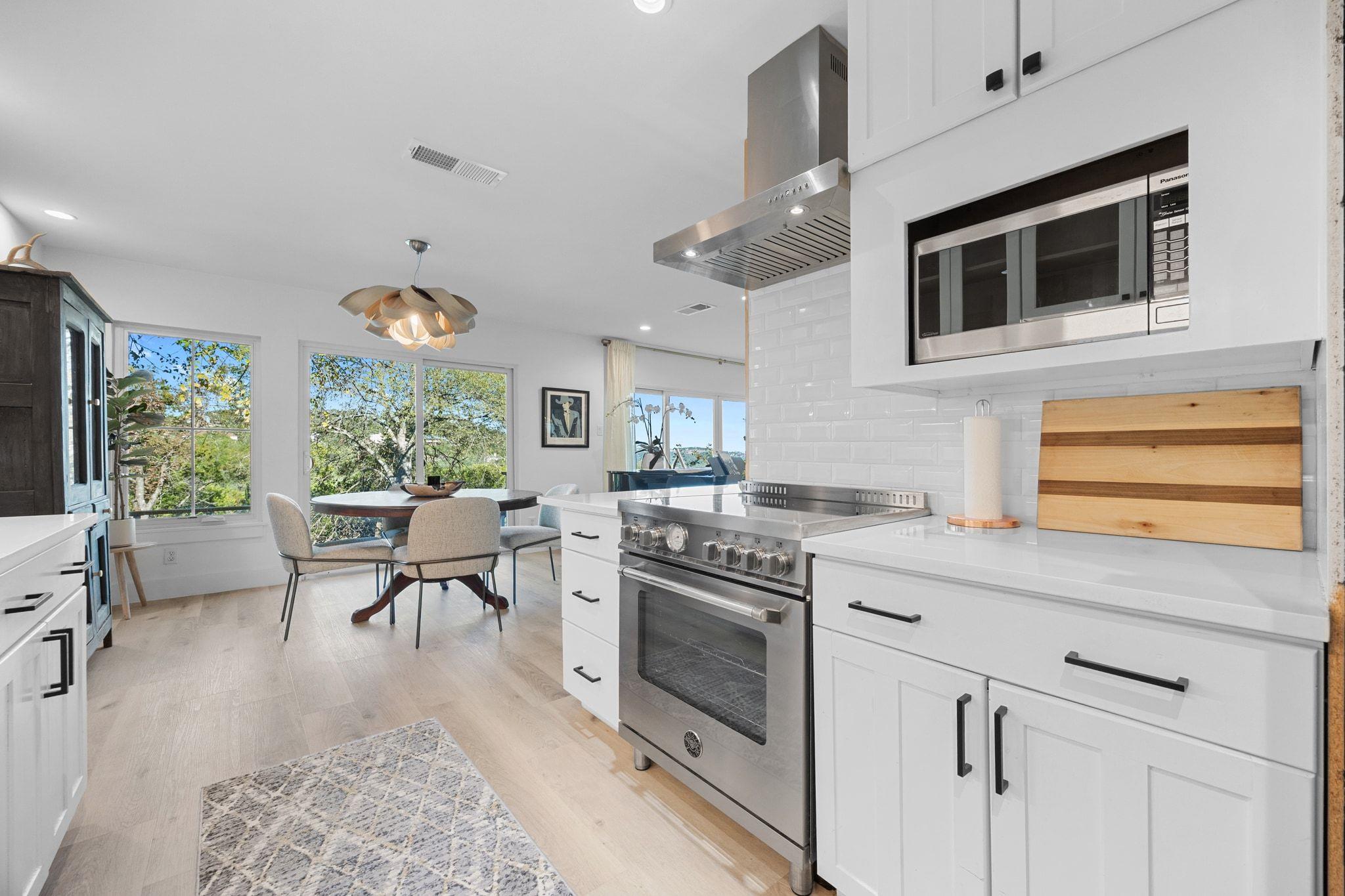 2419 Trail Of Madrones