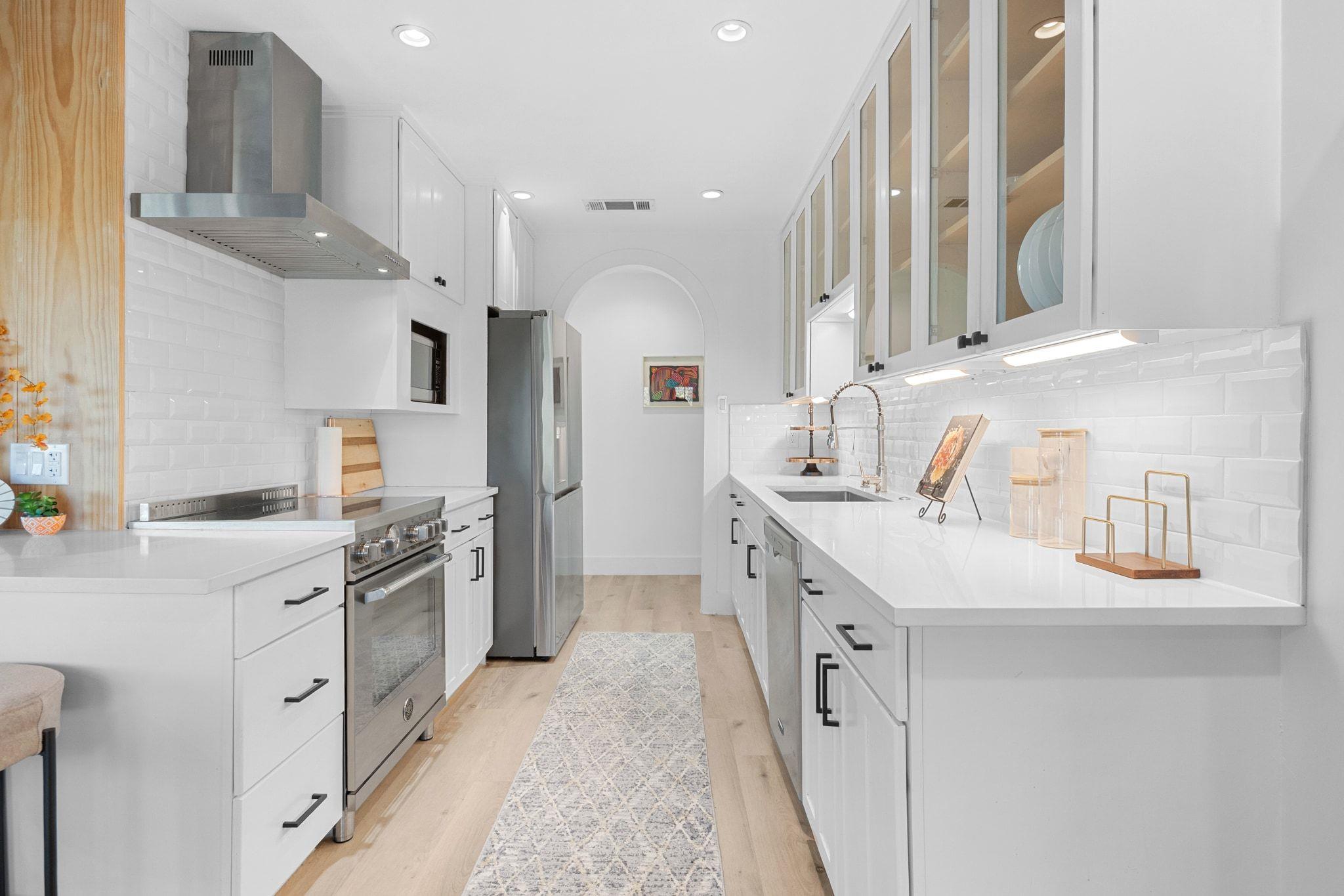 2419 Trail Of Madrones