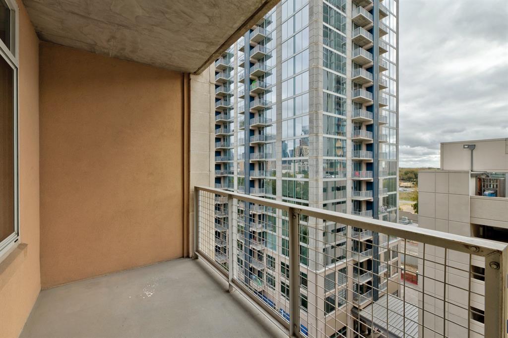 54 Rainey ST # 915