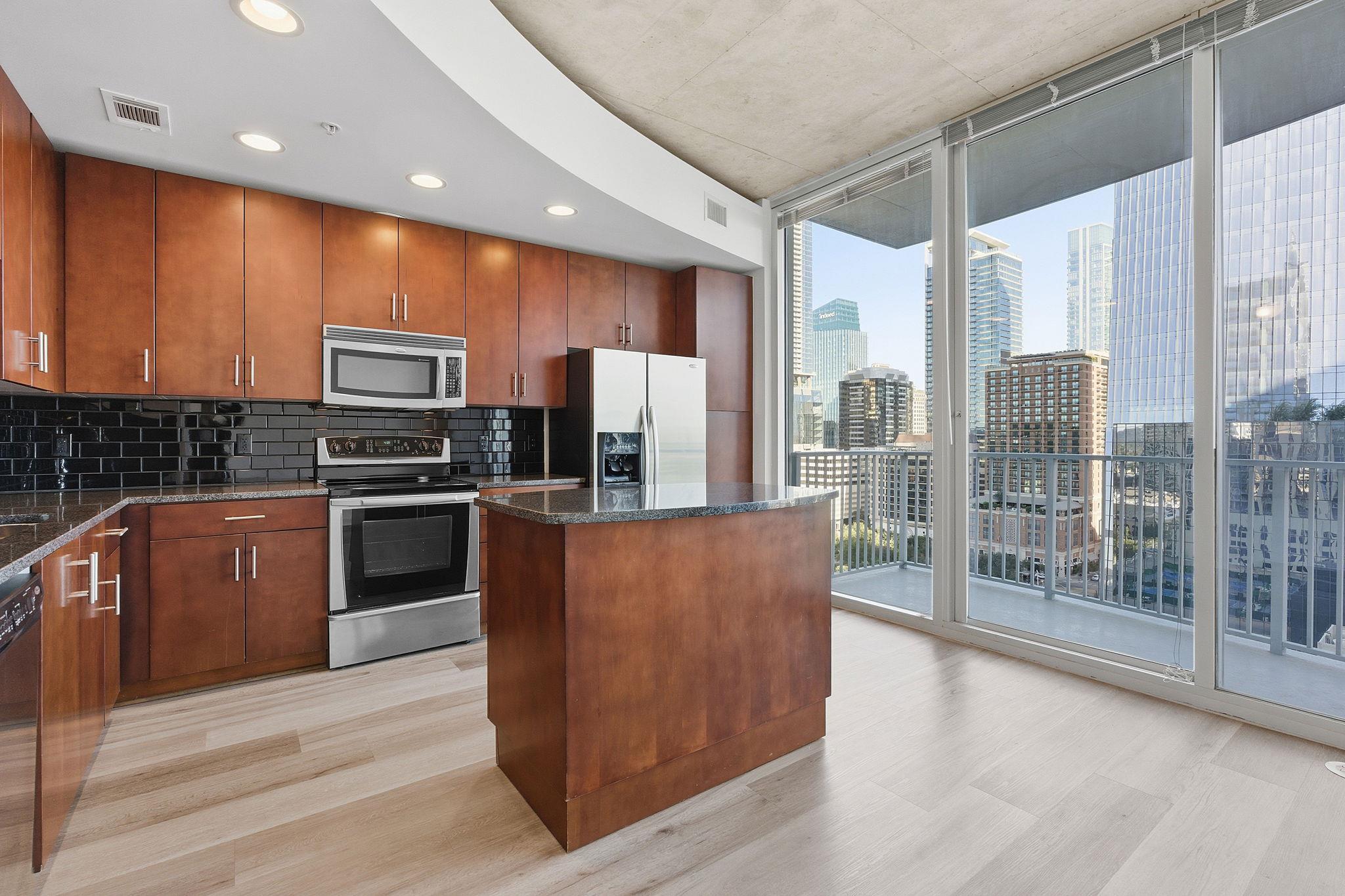 360 Nueces ST # 1703