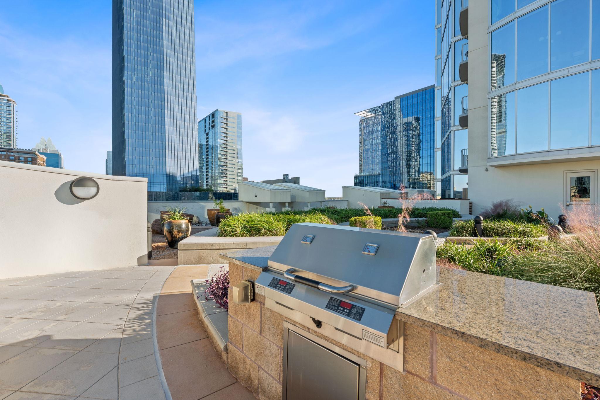 360 Nueces ST # 1703