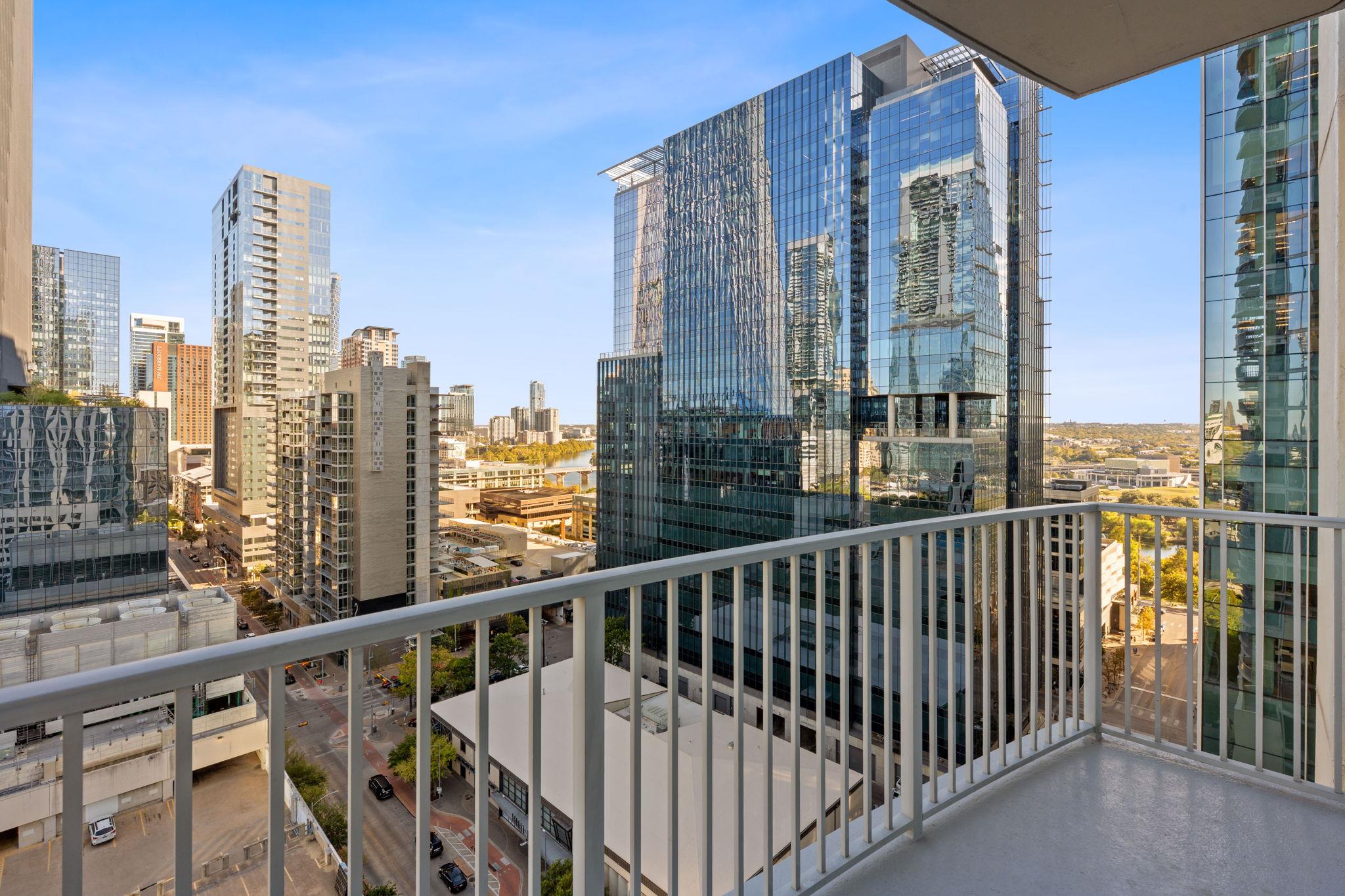 360 Nueces ST # 1703