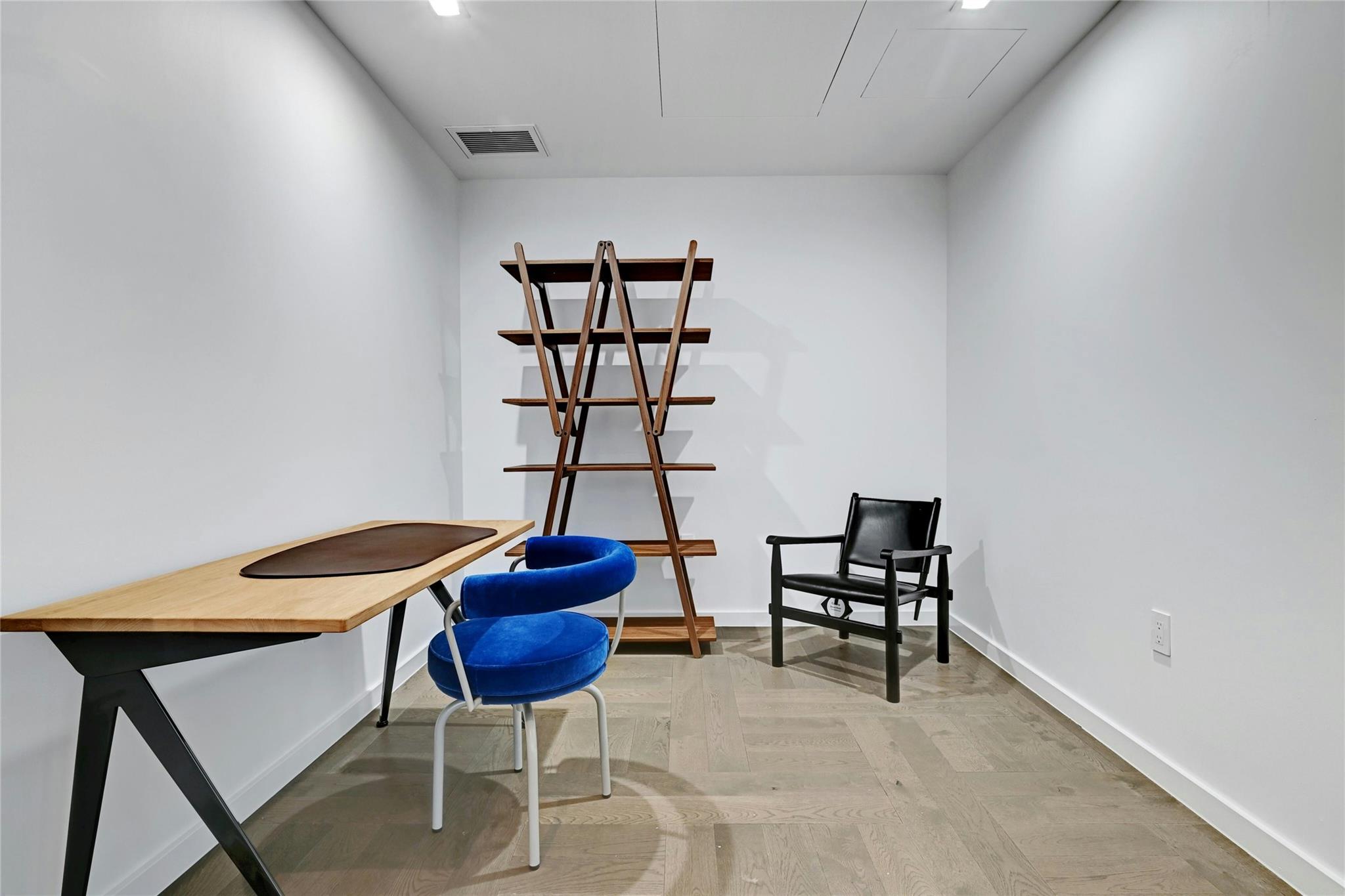 313 W 17th ST # 2306