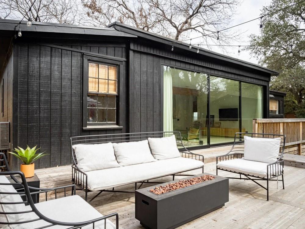 315 E Live Oak ST