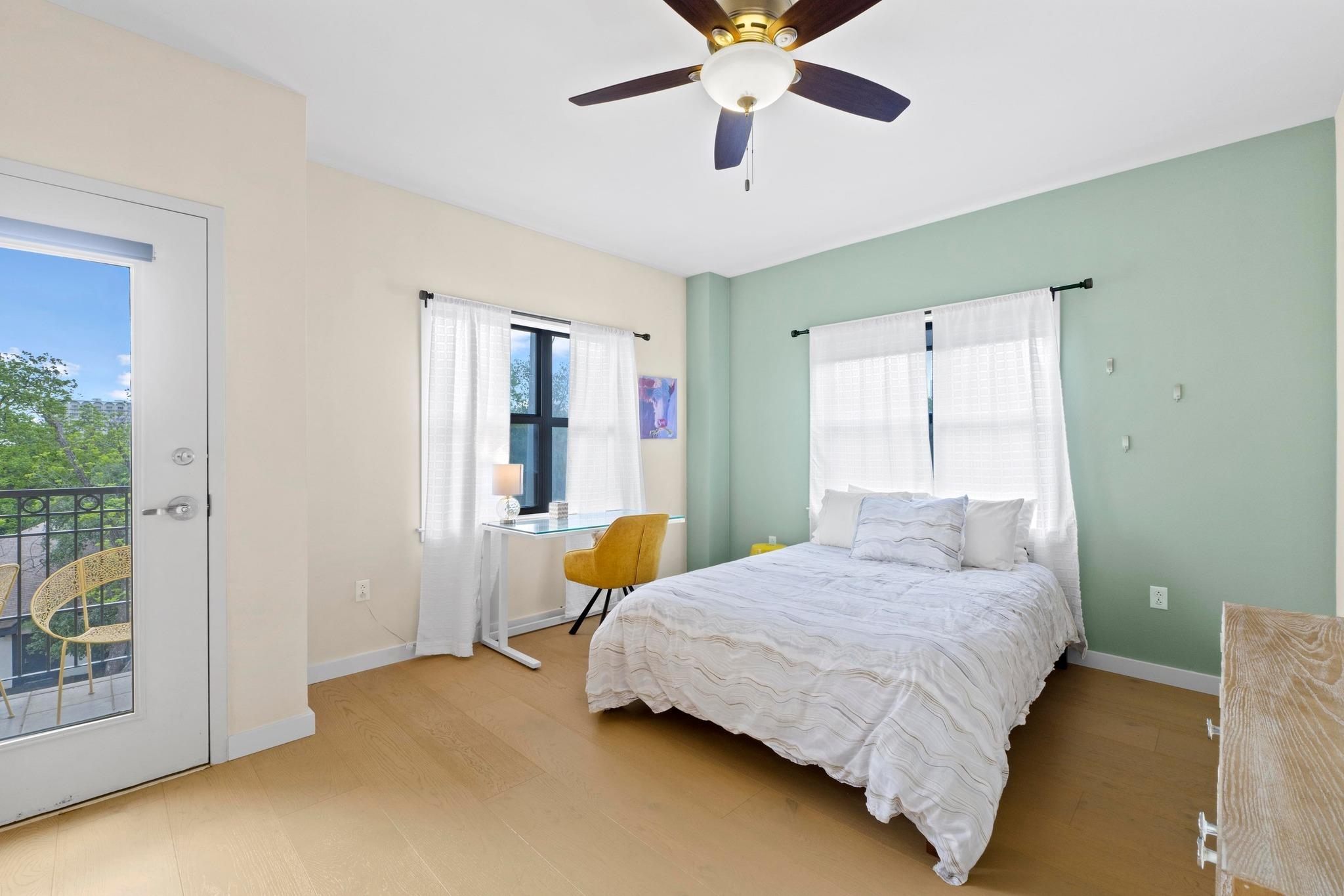 1812 West Ave # 302