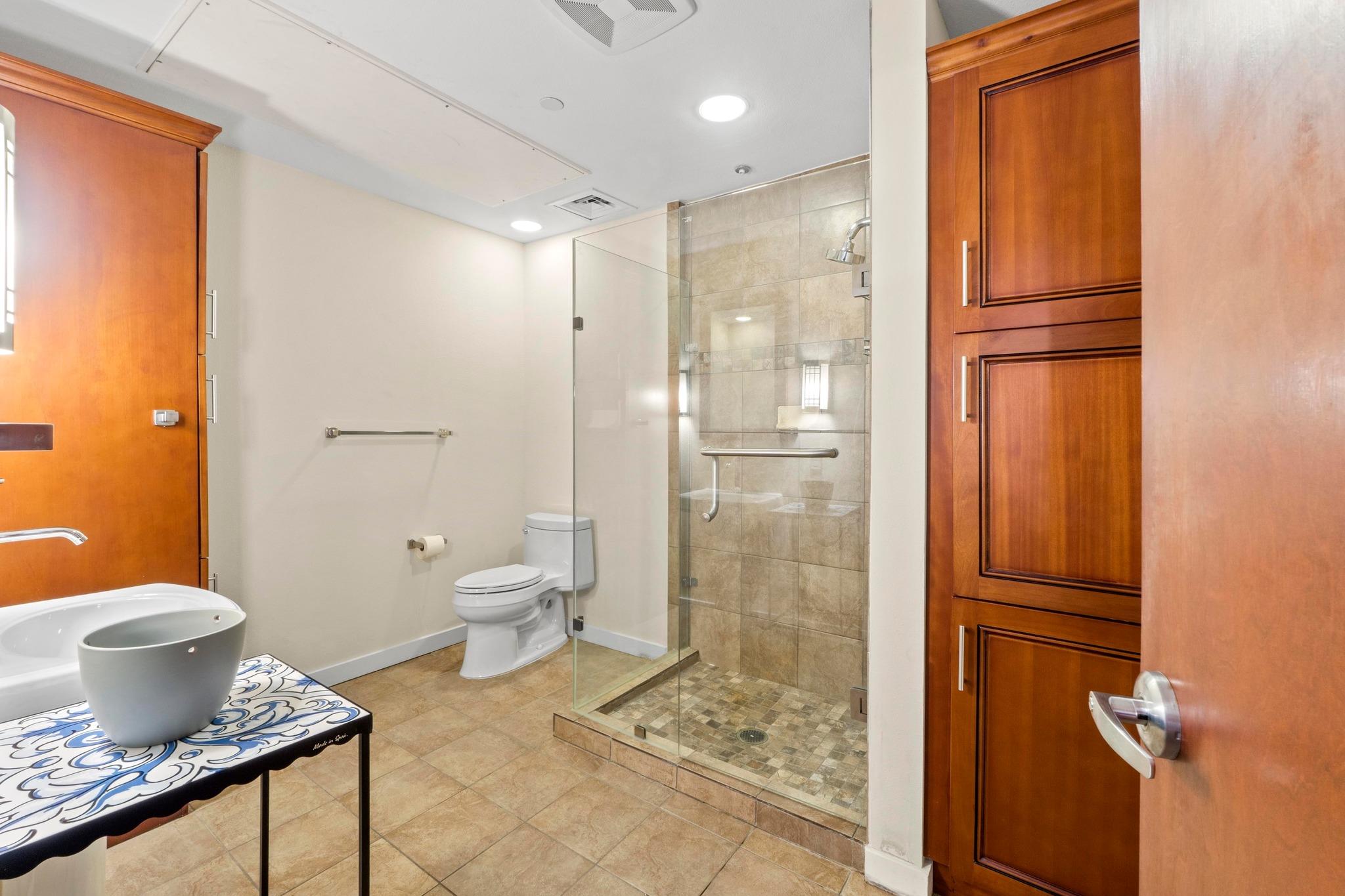 1812 West Ave # 302