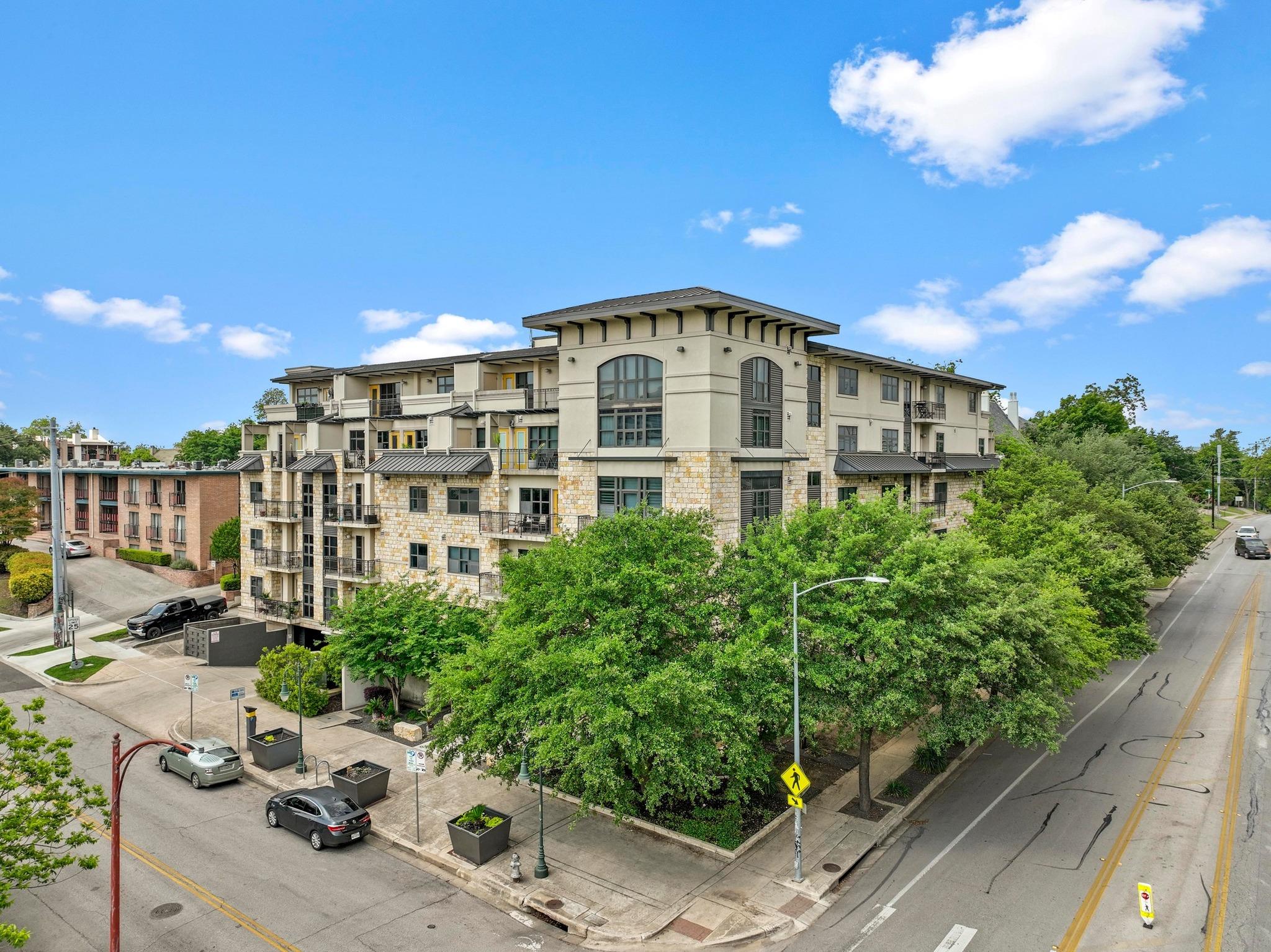 1812 West Ave # 302