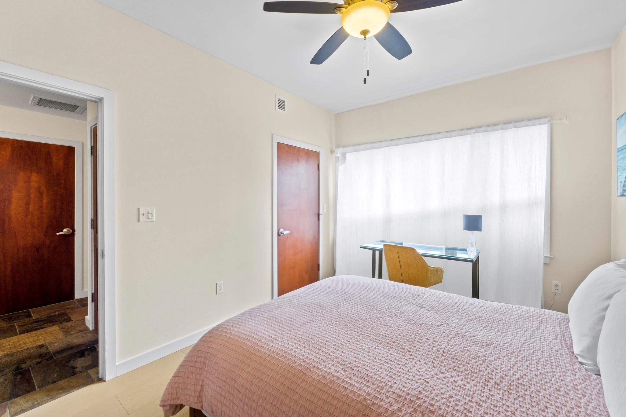 1812 West Ave # 302