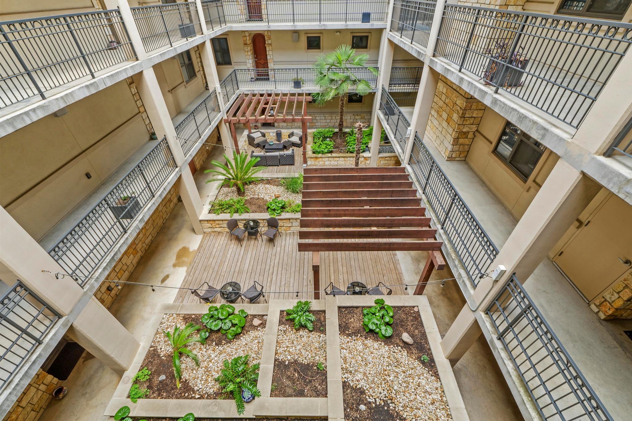 1812 West Ave # 302