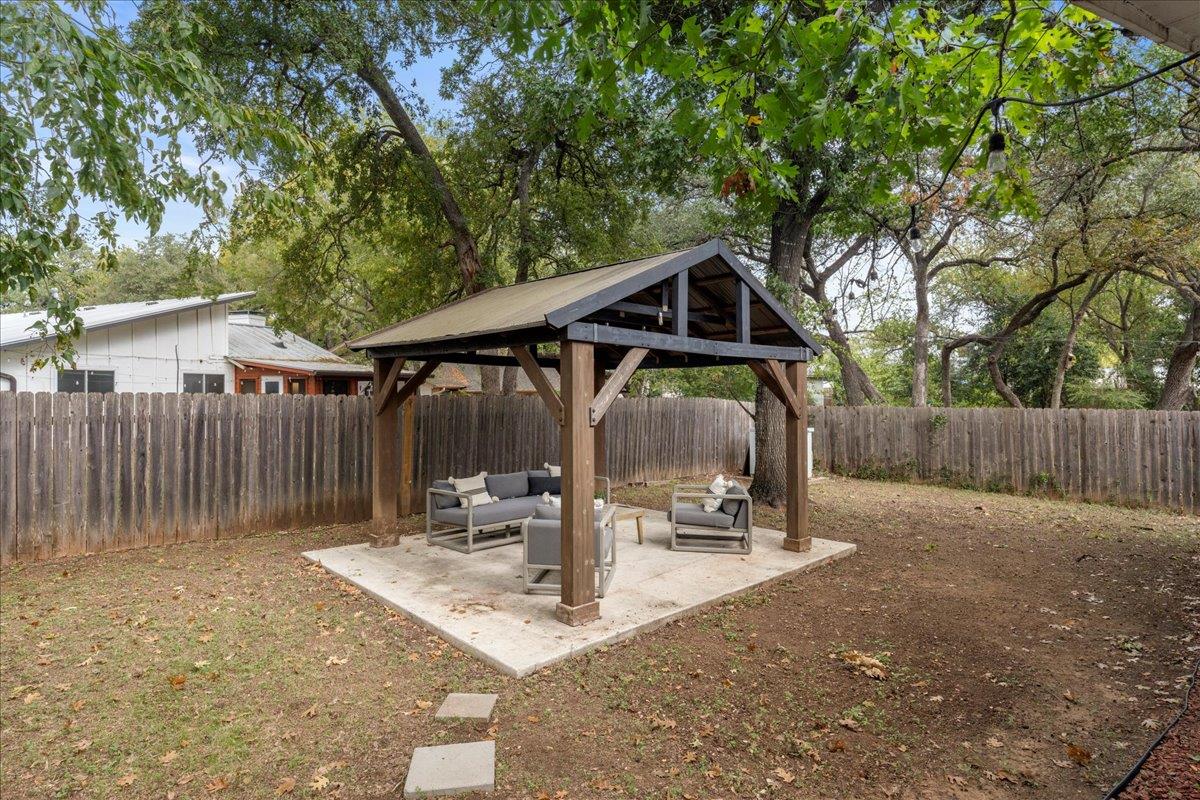 5108 Emerald Forest DR