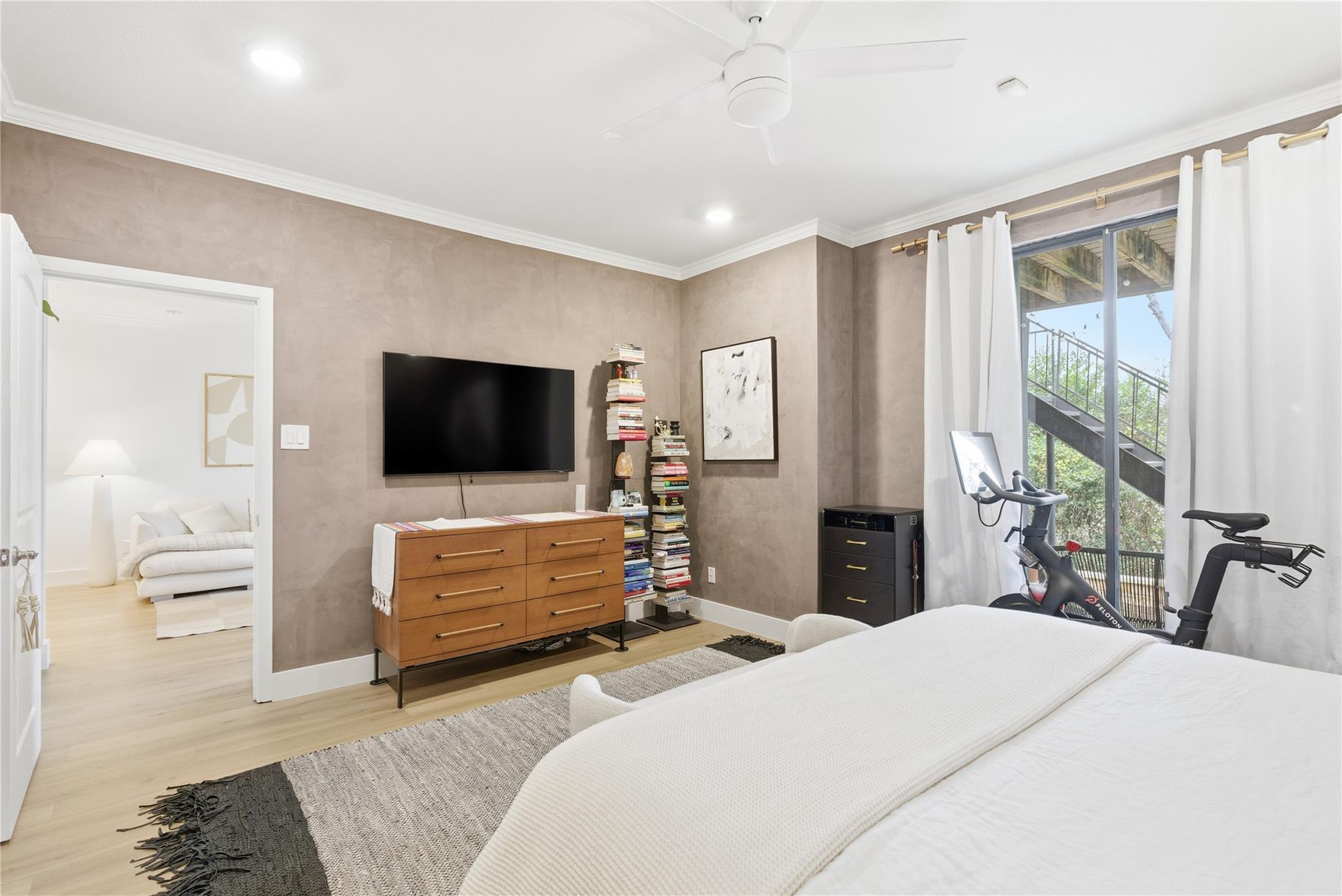 1501 Barton Springs RD # 104