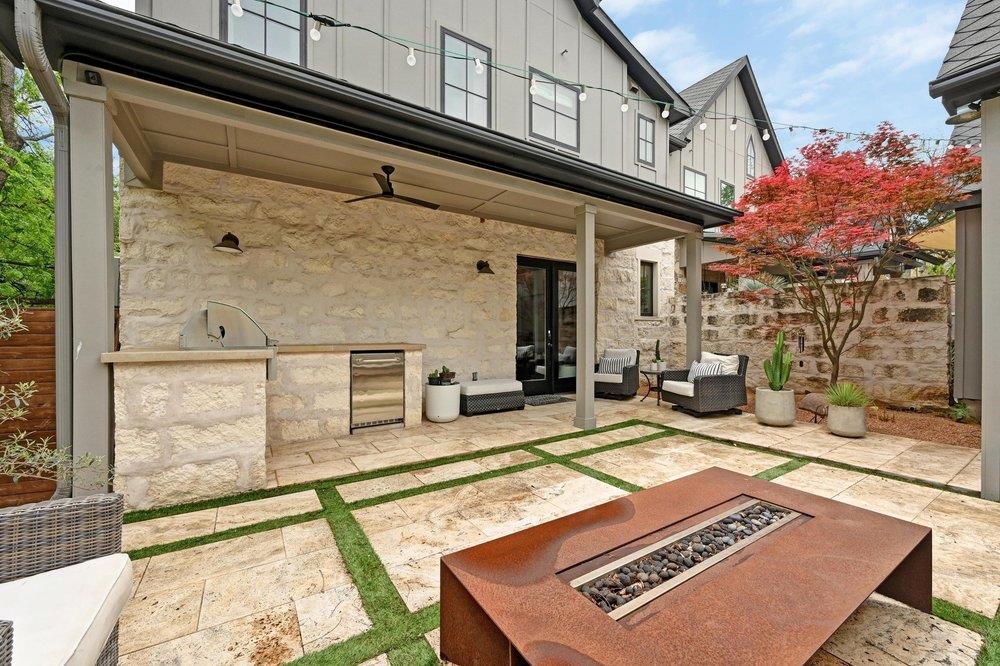 1806 Kenwood Ave # 2